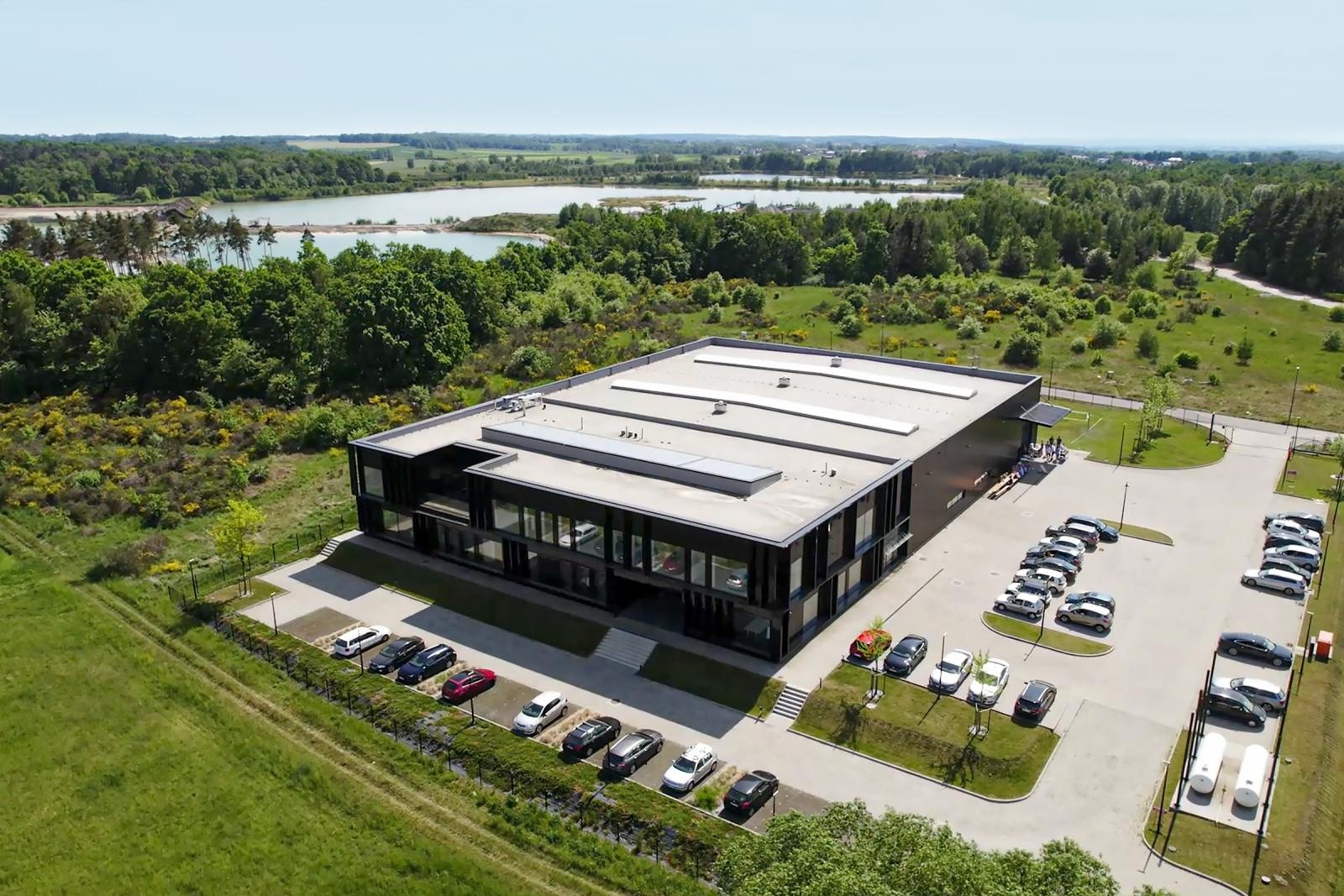 Zdjęcie w galerii na portalu naszraciborz.pl: PIVEXIN TECHNOLOGY Sp. z o. o. z siedzibą w Babicach poszukuje pracowników, trwa rekrutacja do Działu IT i Techniczno-produktowego wiadomości z regionu