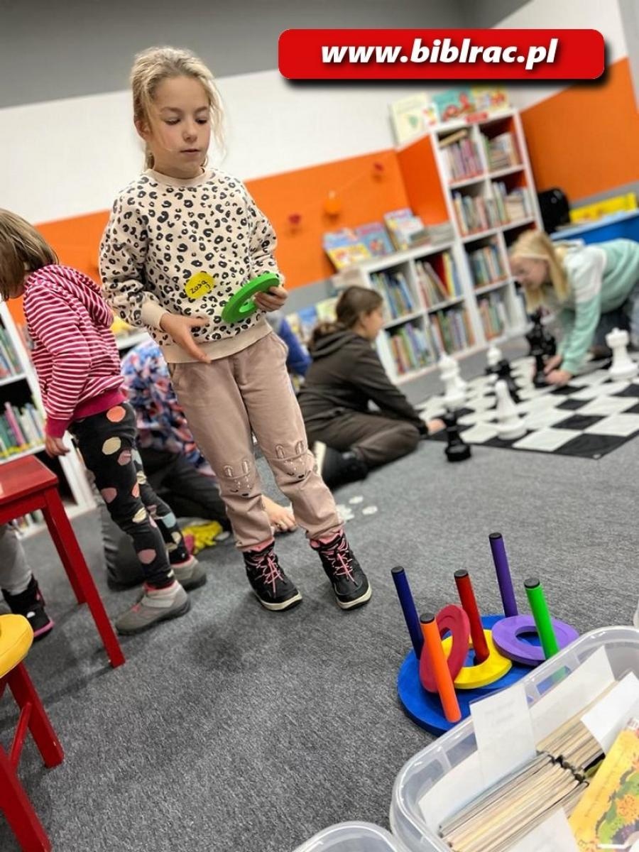 Zdjęcie w galerii na portalu naszraciborz.pl: Andrzejki na Ostrogu z planszówkami wiadomości z regionu