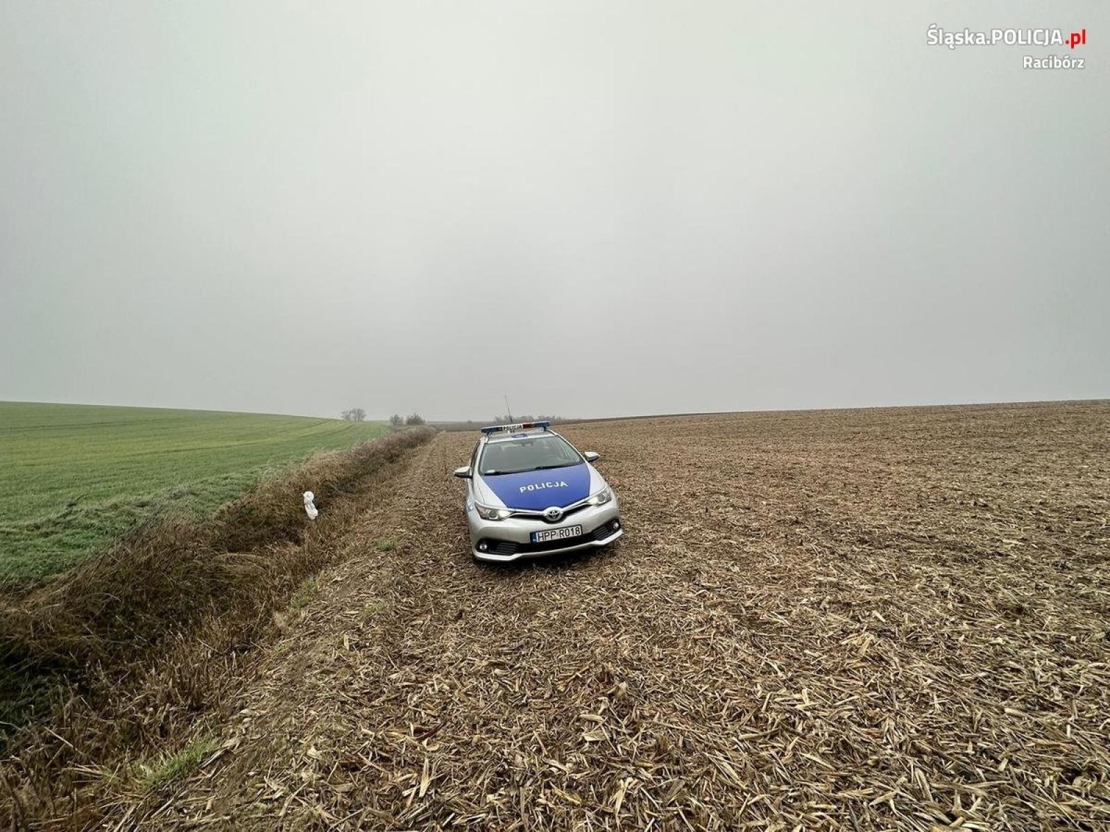 Zdjęcie w galerii na portalu naszraciborz.pl: Niebezpieczne znalezisko w polu w Krzanowicach wiadomości z regionu