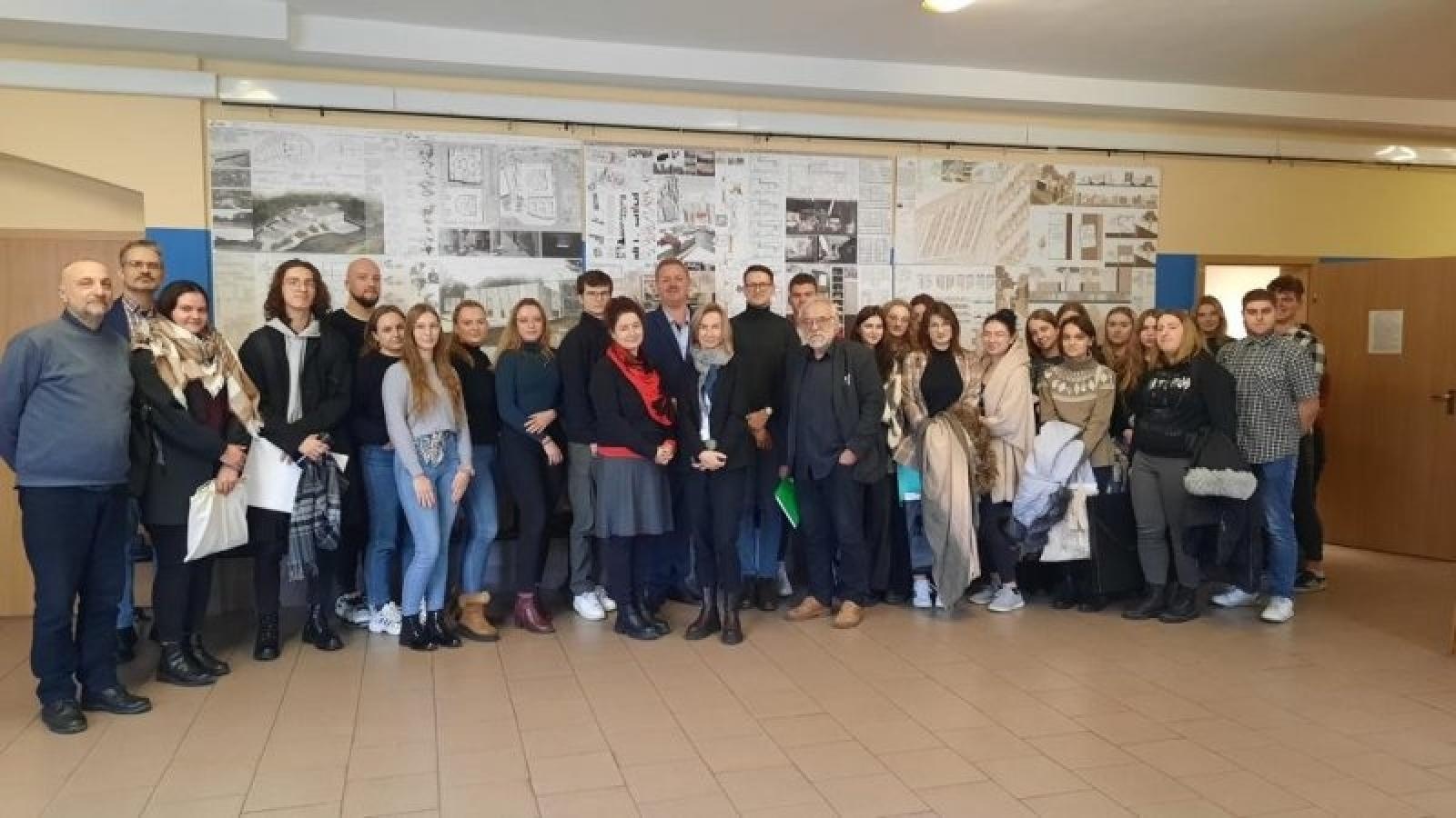 Zdjęcie w galerii na portalu naszraciborz.pl: Warsztaty architektoniczne w Akademii Nauk Stosowanych wiadomości z regionu