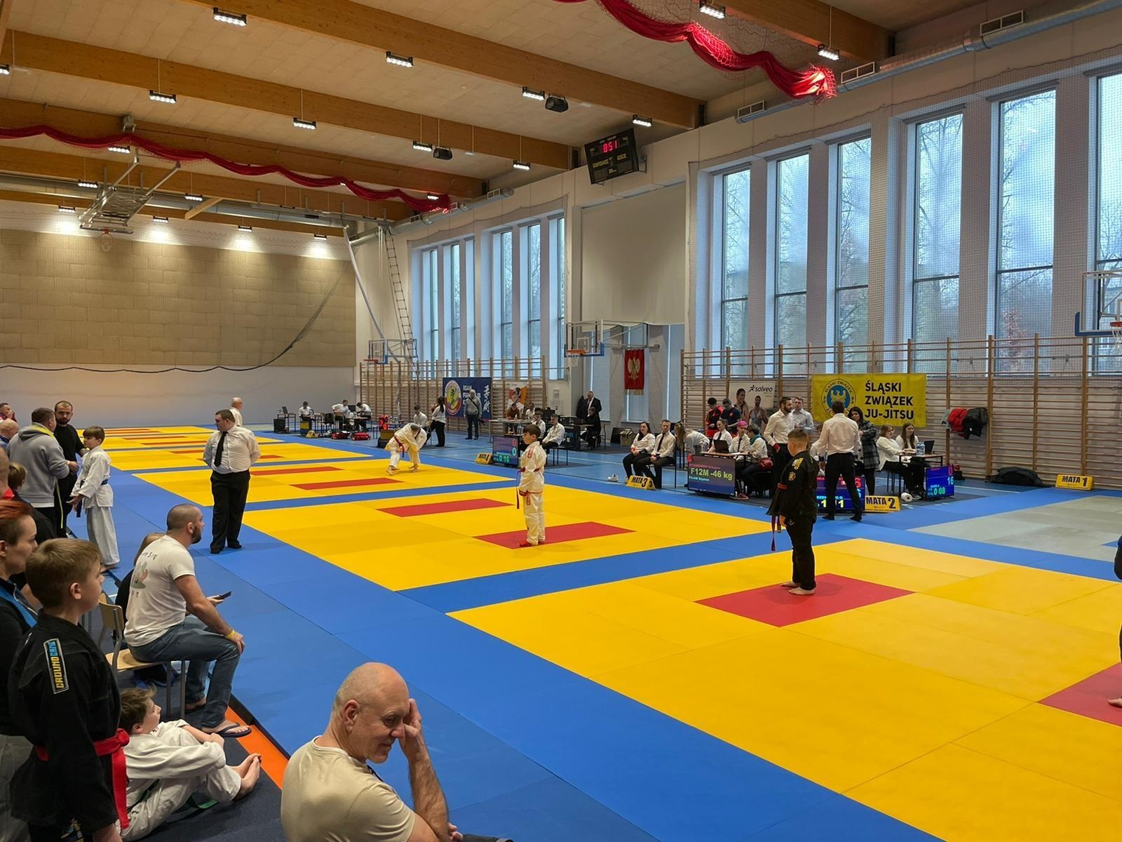 Zdjęcie w galerii na portalu naszraciborz.pl: Łamatorzy z medalami Mistrzostw Polski wiadomości z regionu