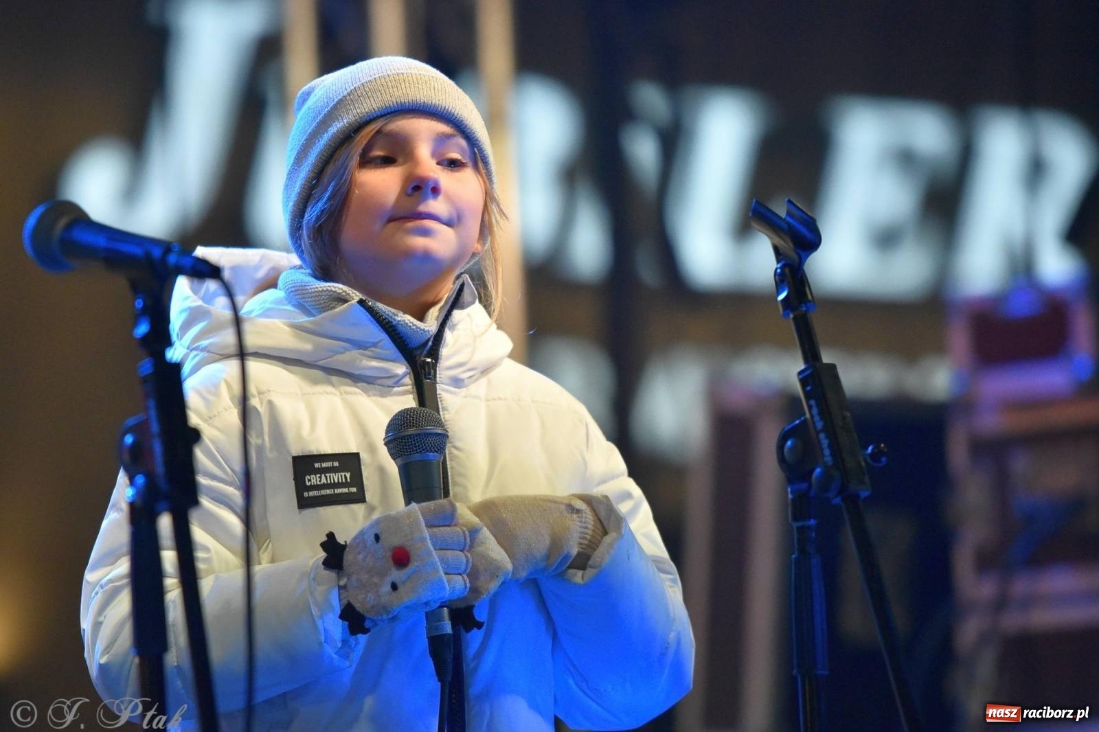 Zdjęcie w galerii na portalu naszraciborz.pl: Raciborski jarmark wieczorową porą [FOTO i WIDEO] wiadomości z regionu
