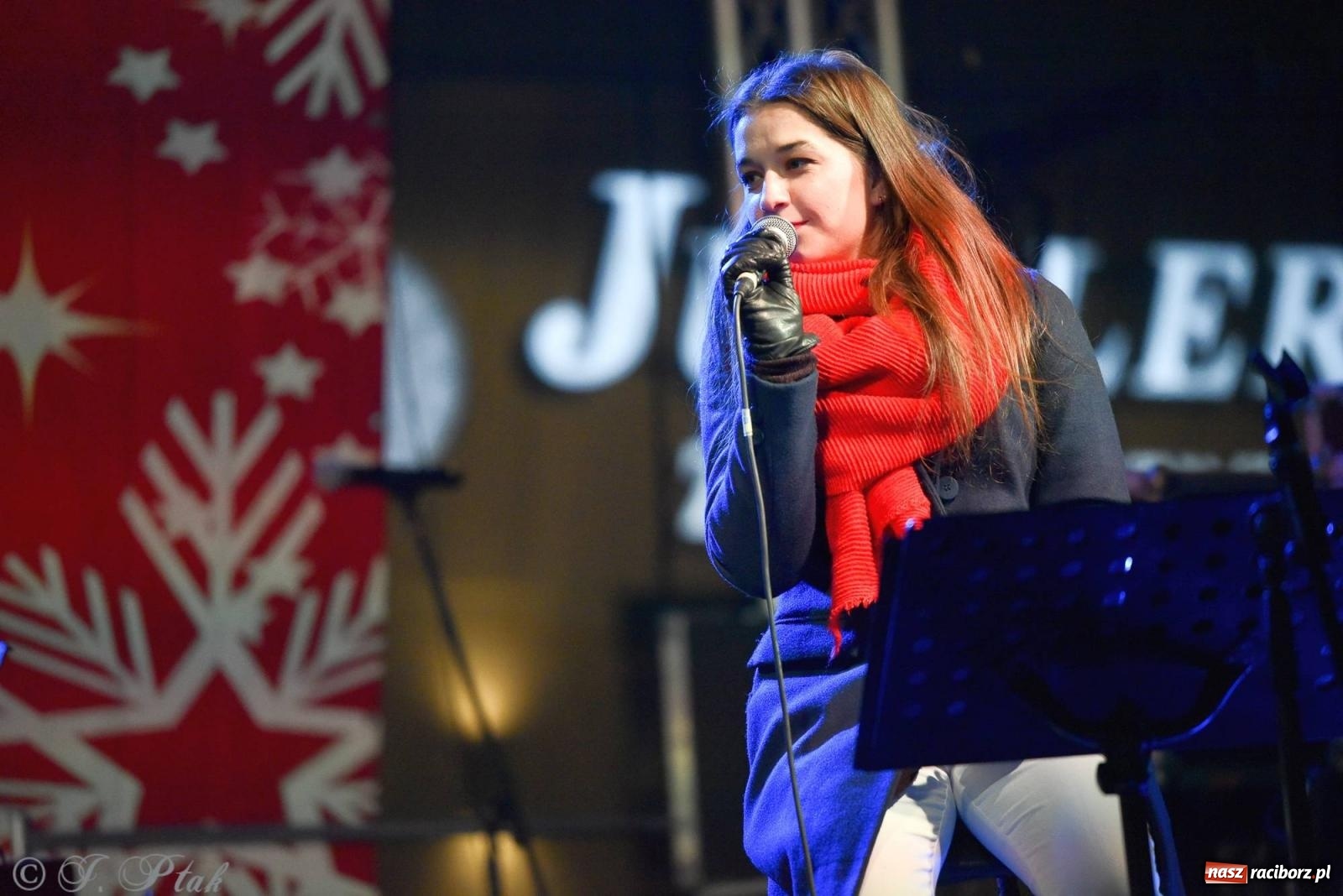 Zdjęcie w galerii na portalu naszraciborz.pl: Raciborski jarmark wieczorową porą [FOTO i WIDEO] wiadomości z regionu