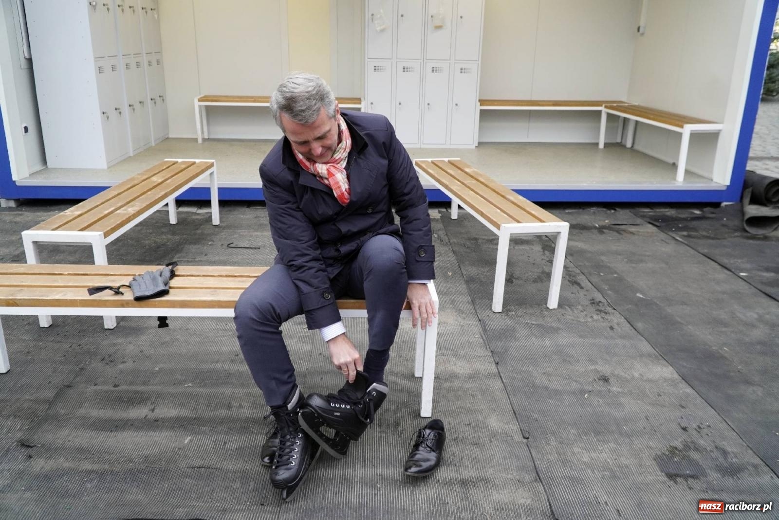 Zdjęcie w galerii na portalu naszraciborz.pl: Raciborski jarmark wieczorową porą [FOTO i WIDEO] wiadomości z regionu