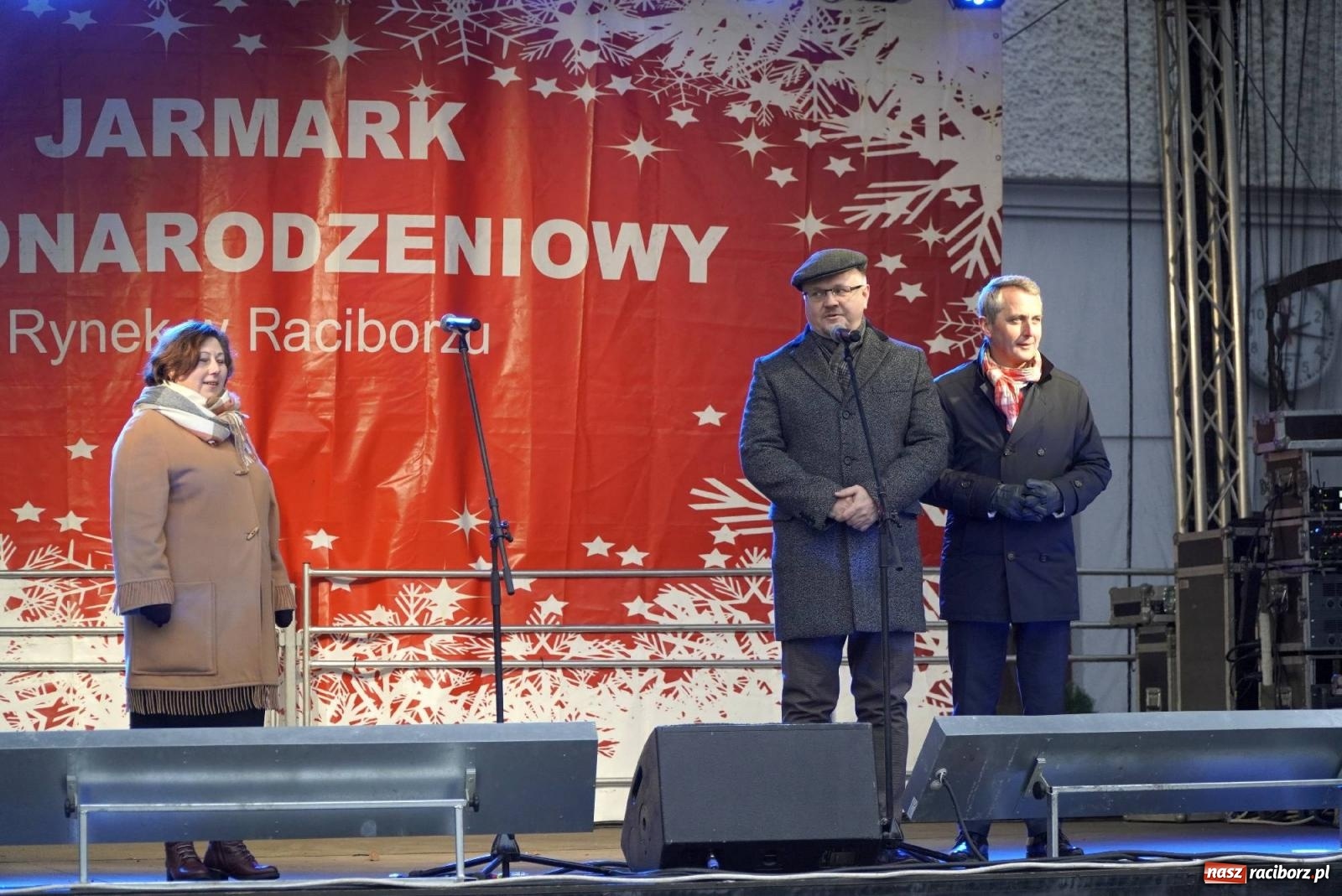 Zdjęcie w galerii na portalu naszraciborz.pl: Raciborski jarmark wieczorową porą [FOTO i WIDEO] wiadomości z regionu