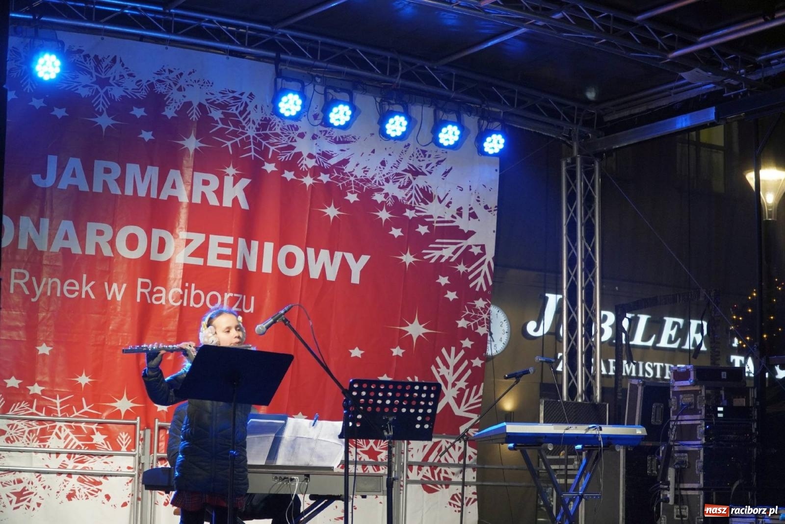 Zdjęcie w galerii na portalu naszraciborz.pl: Raciborski jarmark wieczorową porą [FOTO i WIDEO] wiadomości z regionu