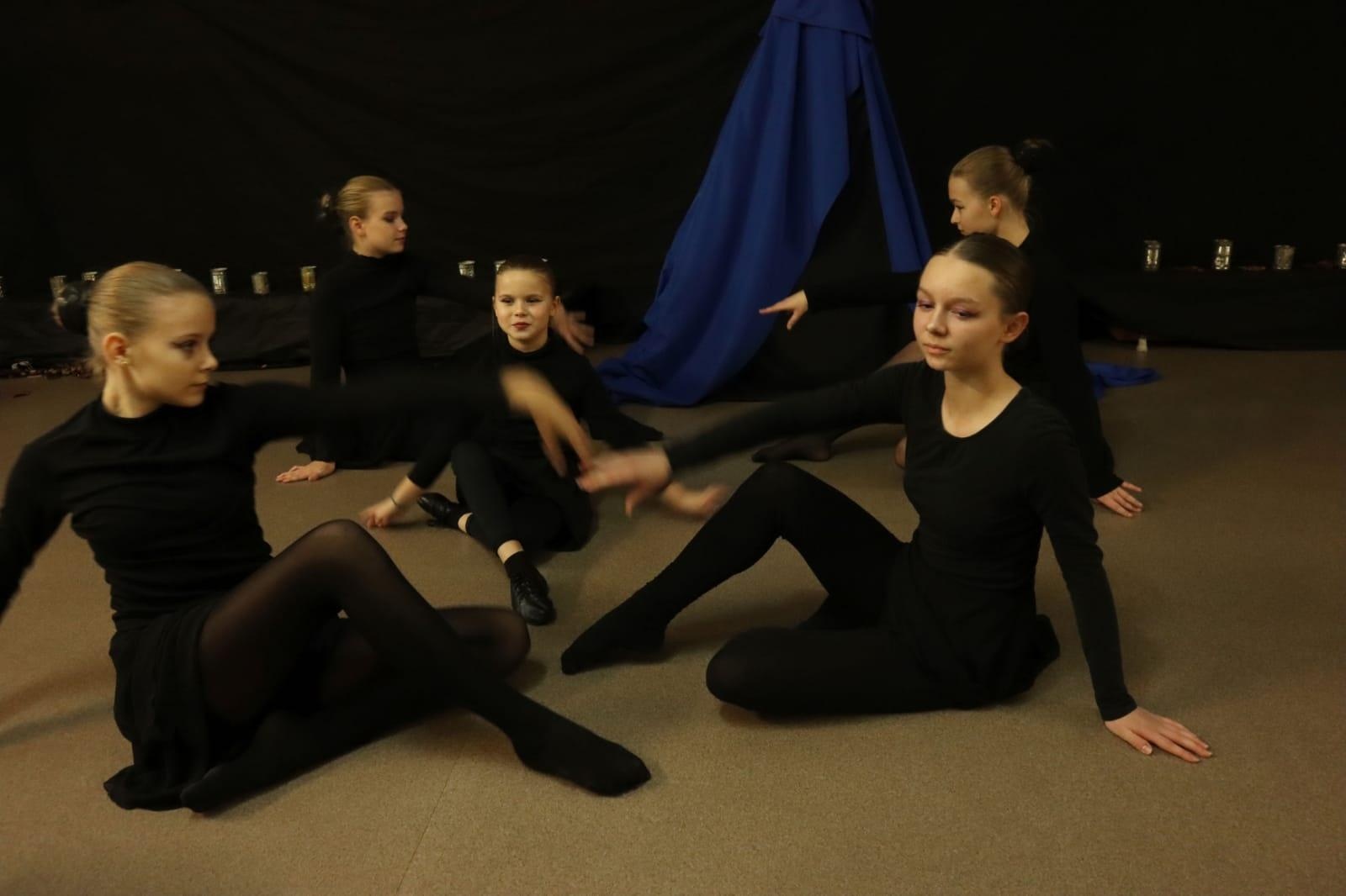 Zdjęcie w galerii na portalu naszraciborz.pl: Wieczór poezji w szkole w Krzyżanowicach wiadomości z regionu