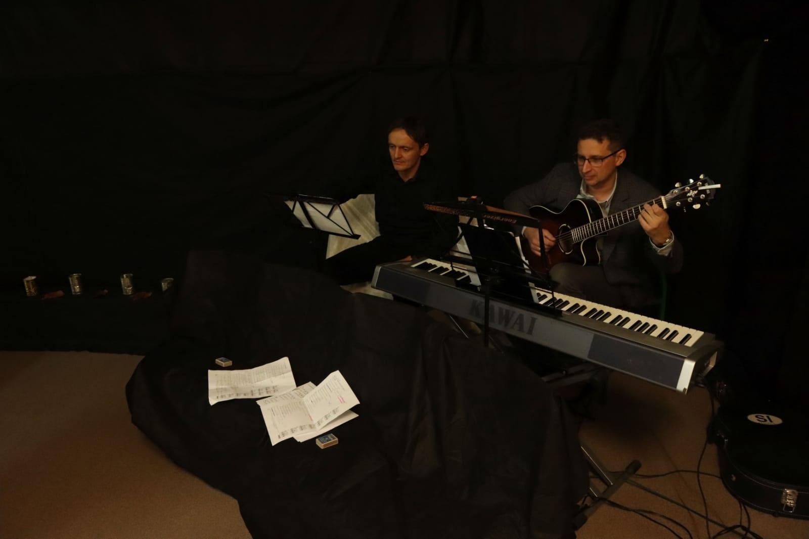 Zdjęcie w galerii na portalu naszraciborz.pl: Wieczór poezji w szkole w Krzyżanowicach wiadomości z regionu