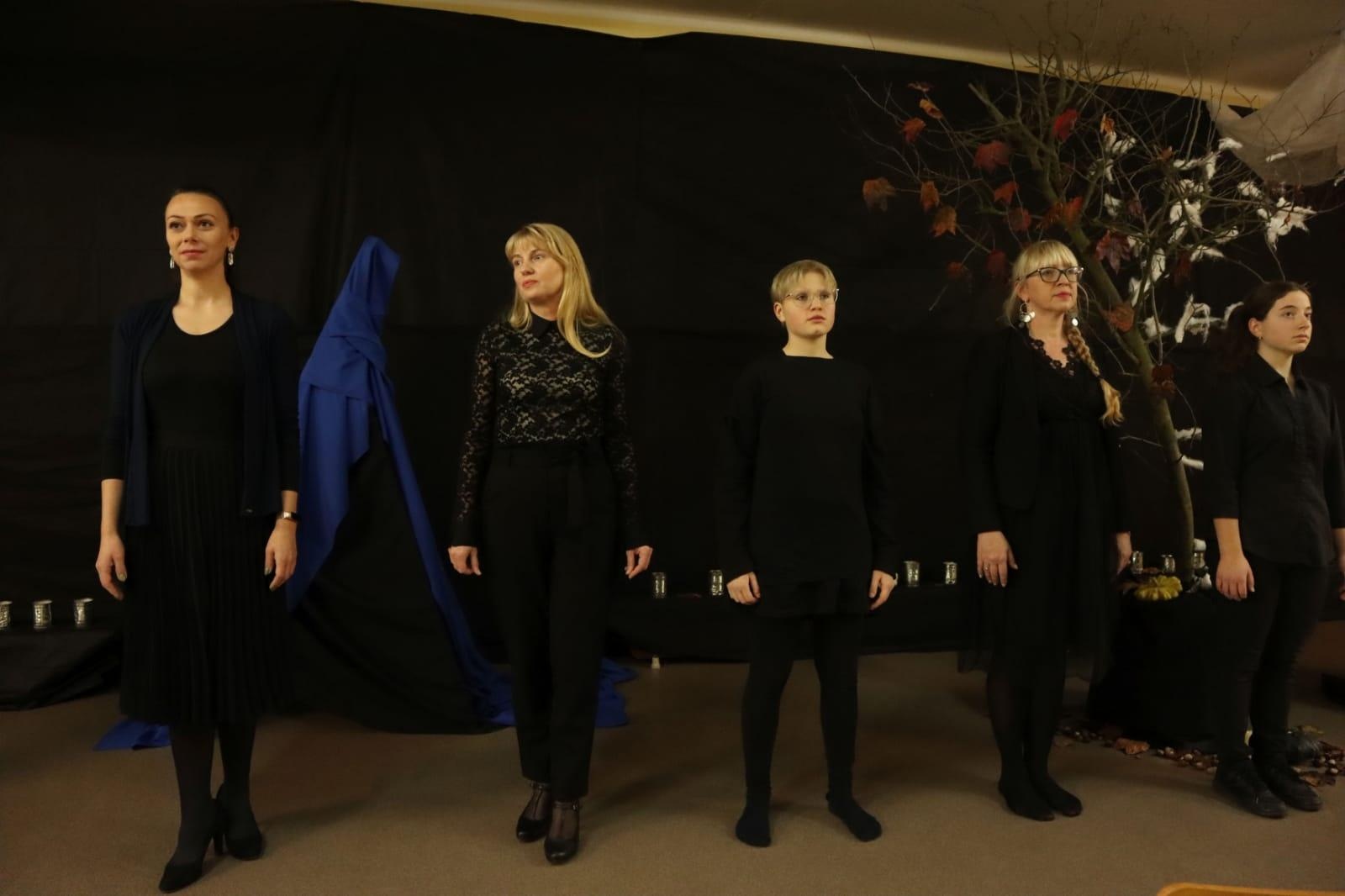 Zdjęcie w galerii na portalu naszraciborz.pl: Wieczór poezji w szkole w Krzyżanowicach wiadomości z regionu