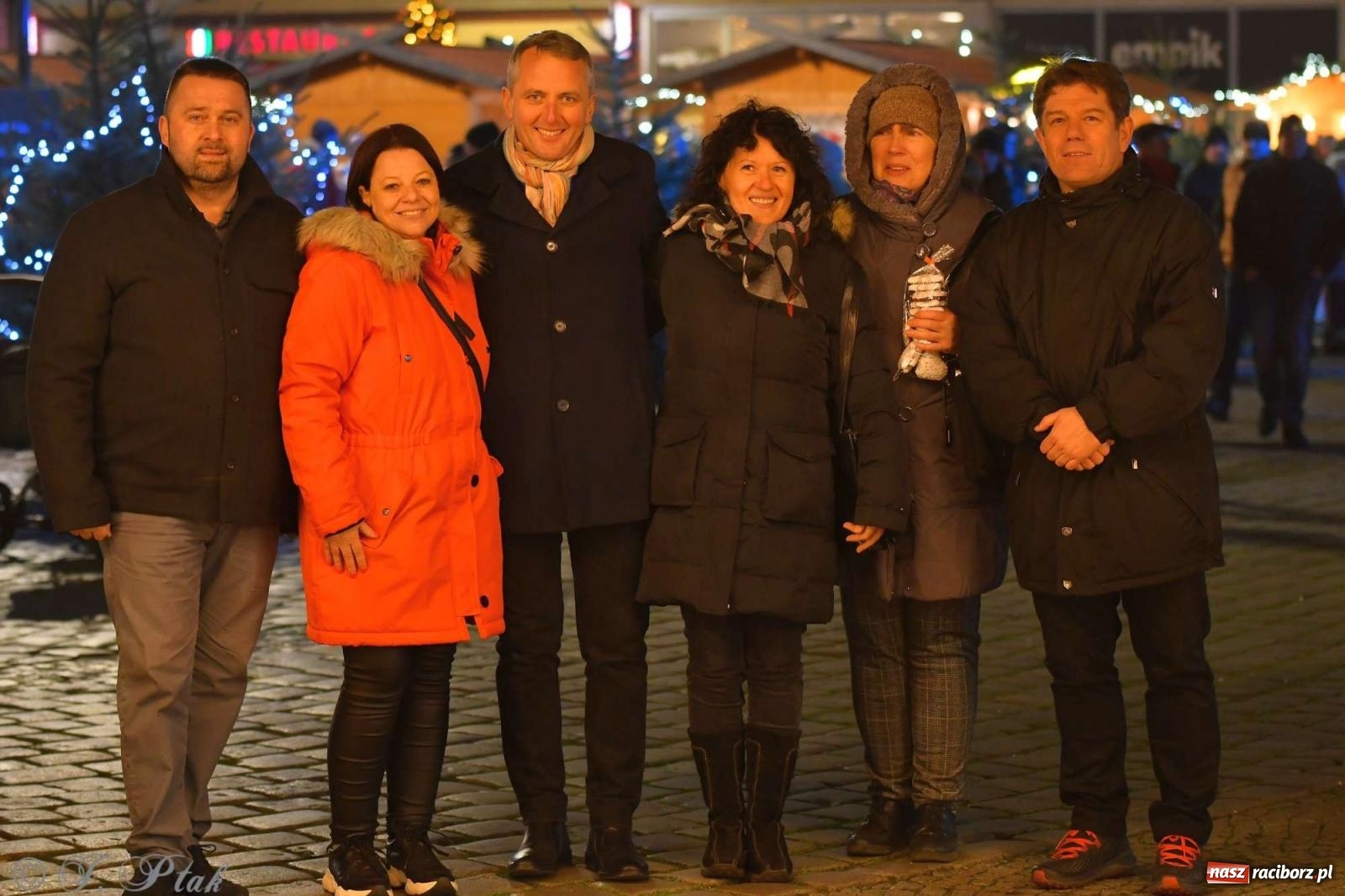 Zdjęcie w galerii na portalu naszraciborz.pl: Moczka od Jabłonek, karoca i rozświetlona choinka wiadomości z regionu