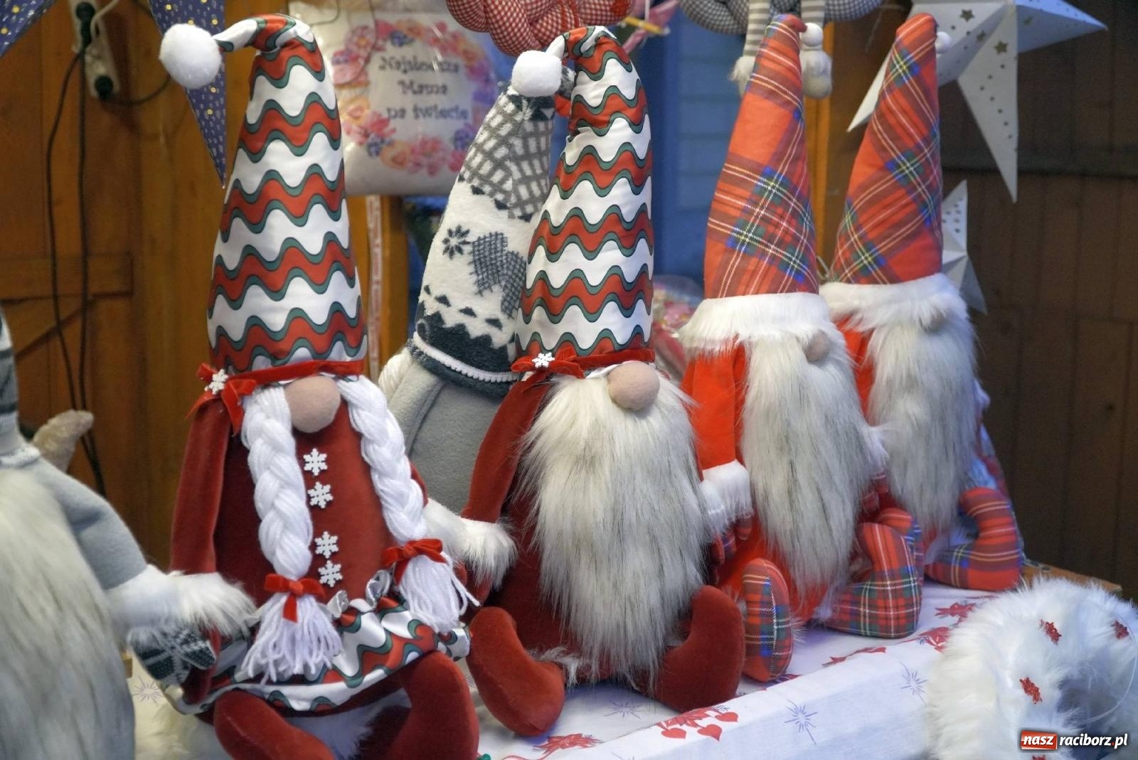 Zdjęcie w galerii na portalu naszraciborz.pl: Moczka od Jabłonek, karoca i rozświetlona choinka wiadomości z regionu