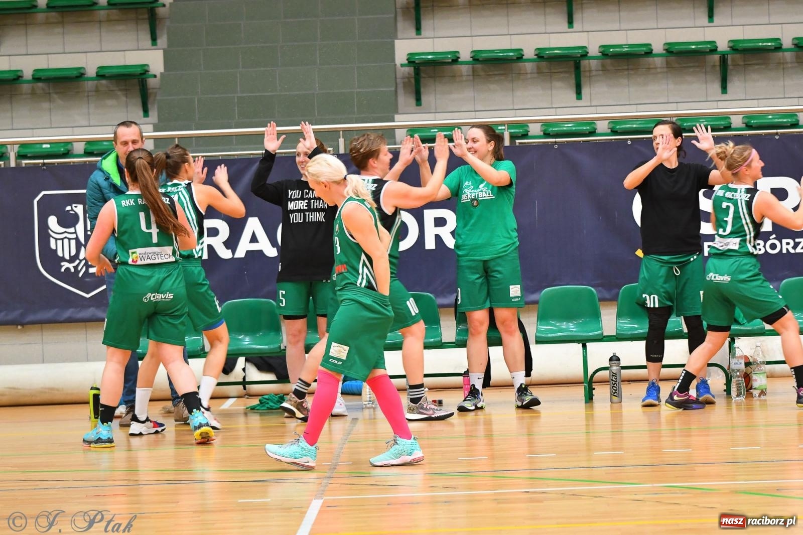 Zdjęcie w galerii na portalu naszraciborz.pl: Koszykówka. Zdecydowała druga kwarta [FOTO] wiadomości z regionu