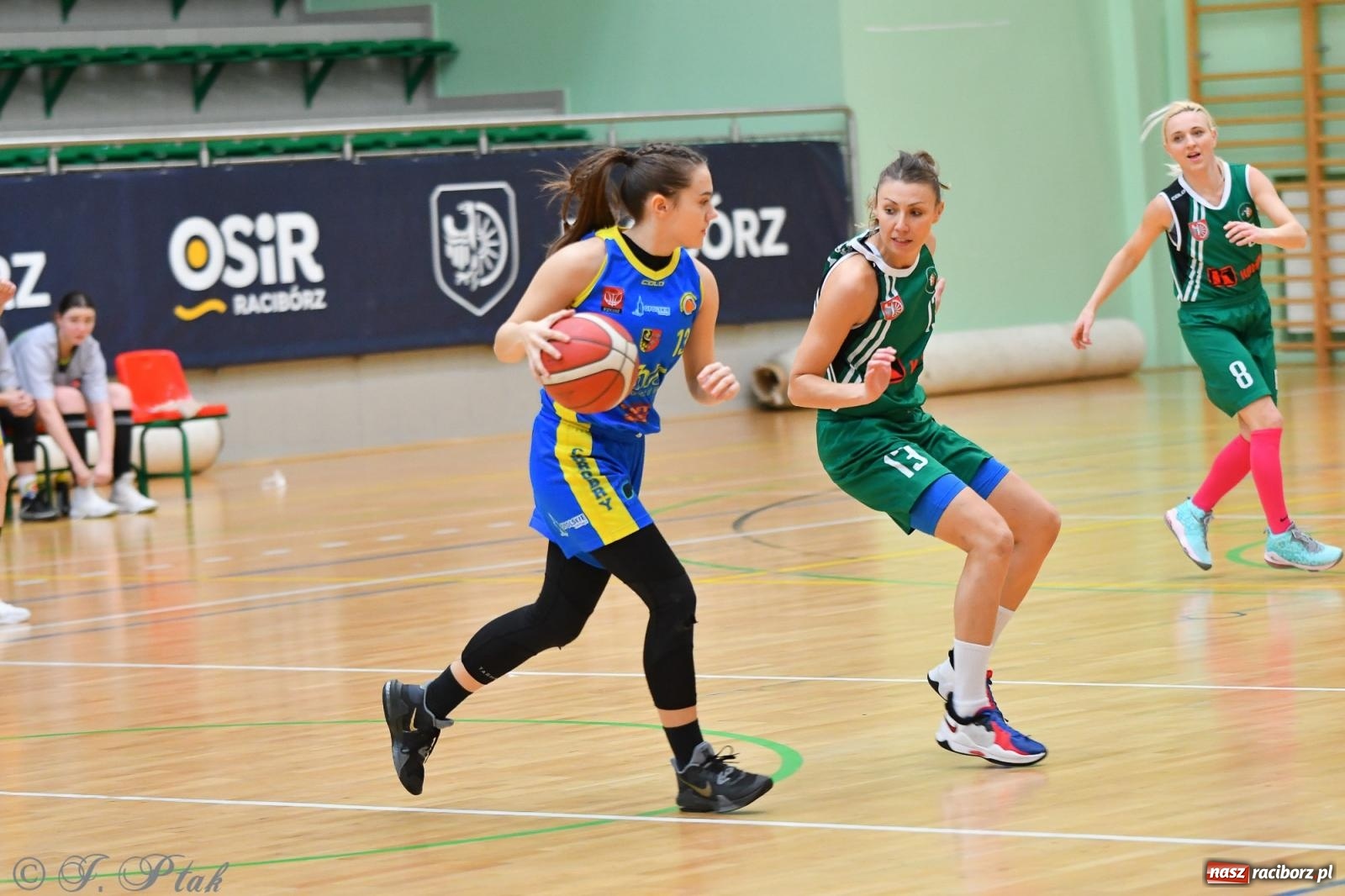 Zdjęcie w galerii na portalu naszraciborz.pl: Koszykówka. Zdecydowała druga kwarta [FOTO] wiadomości z regionu
