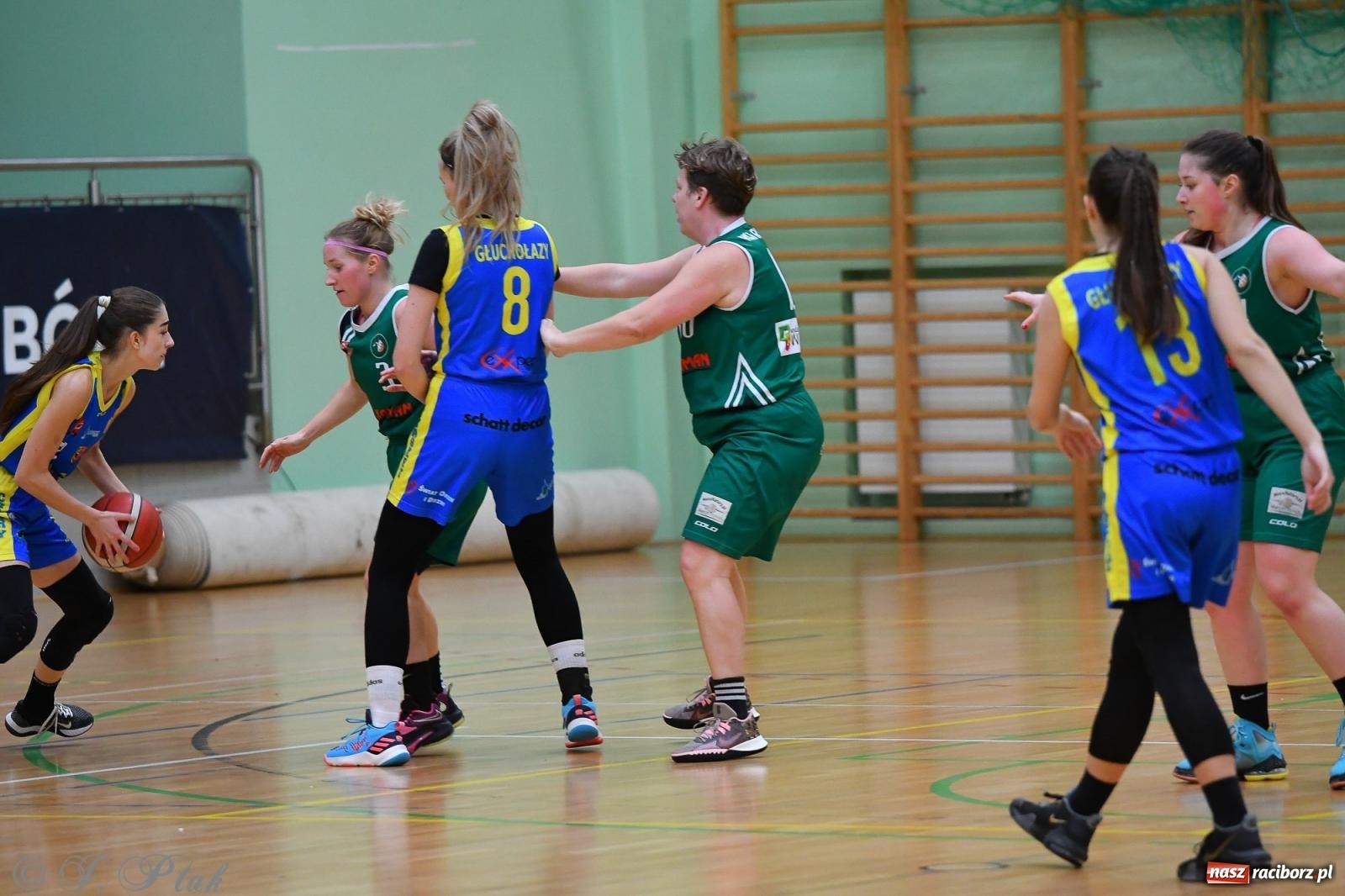 Zdjęcie w galerii na portalu naszraciborz.pl: Koszykówka. Zdecydowała druga kwarta [FOTO] wiadomości z regionu