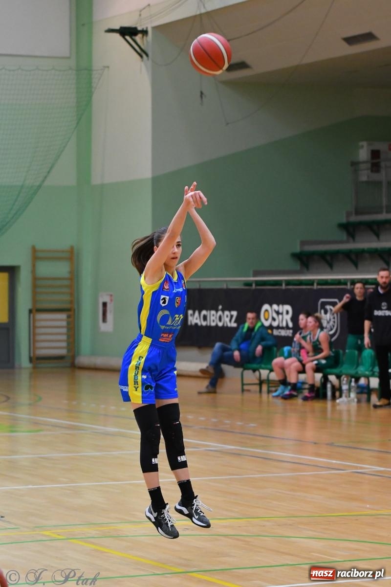 Zdjęcie w galerii na portalu naszraciborz.pl: Koszykówka. Zdecydowała druga kwarta [FOTO] wiadomości z regionu