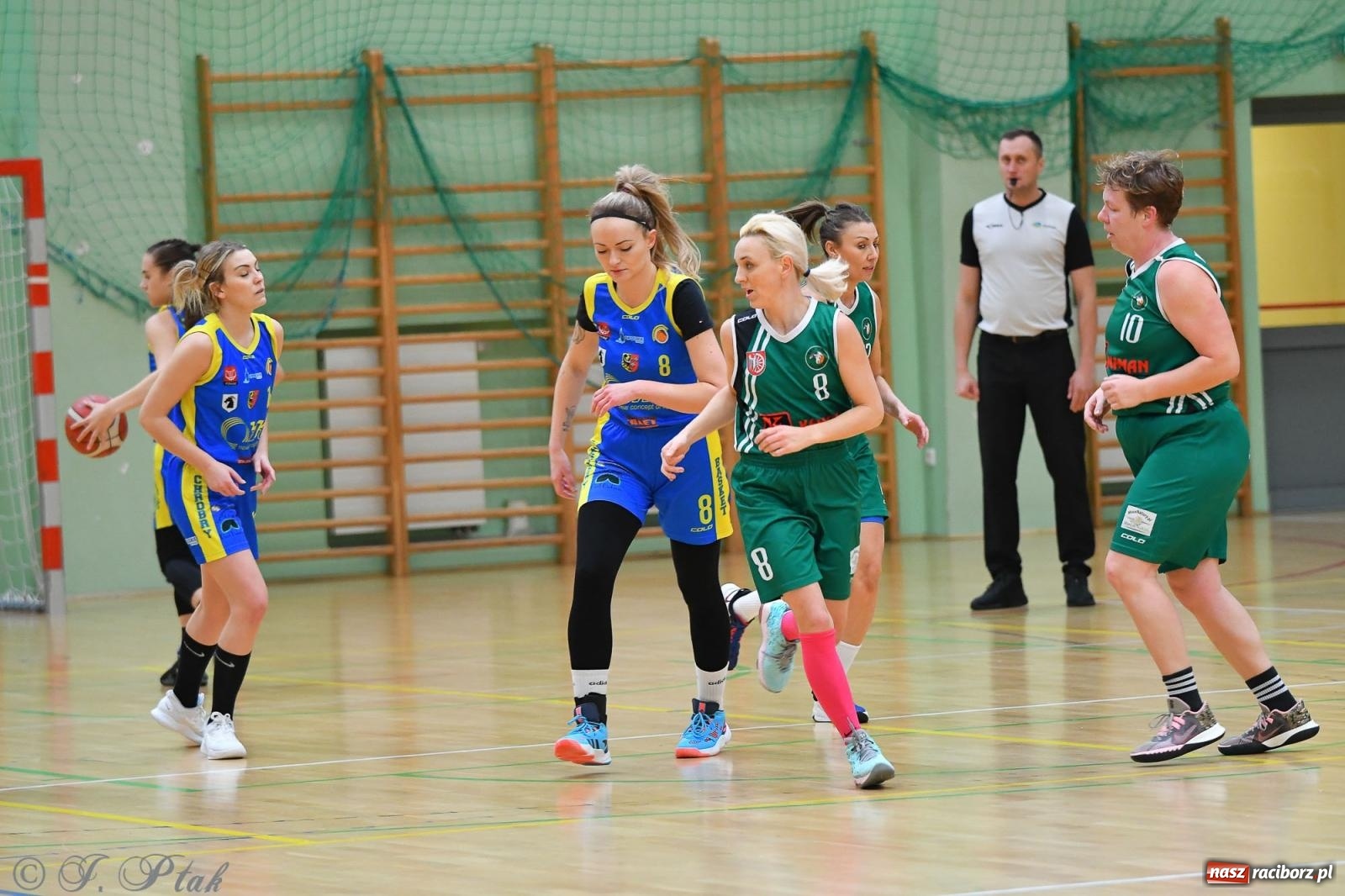 Zdjęcie w galerii na portalu naszraciborz.pl: Koszykówka. Zdecydowała druga kwarta [FOTO] wiadomości z regionu