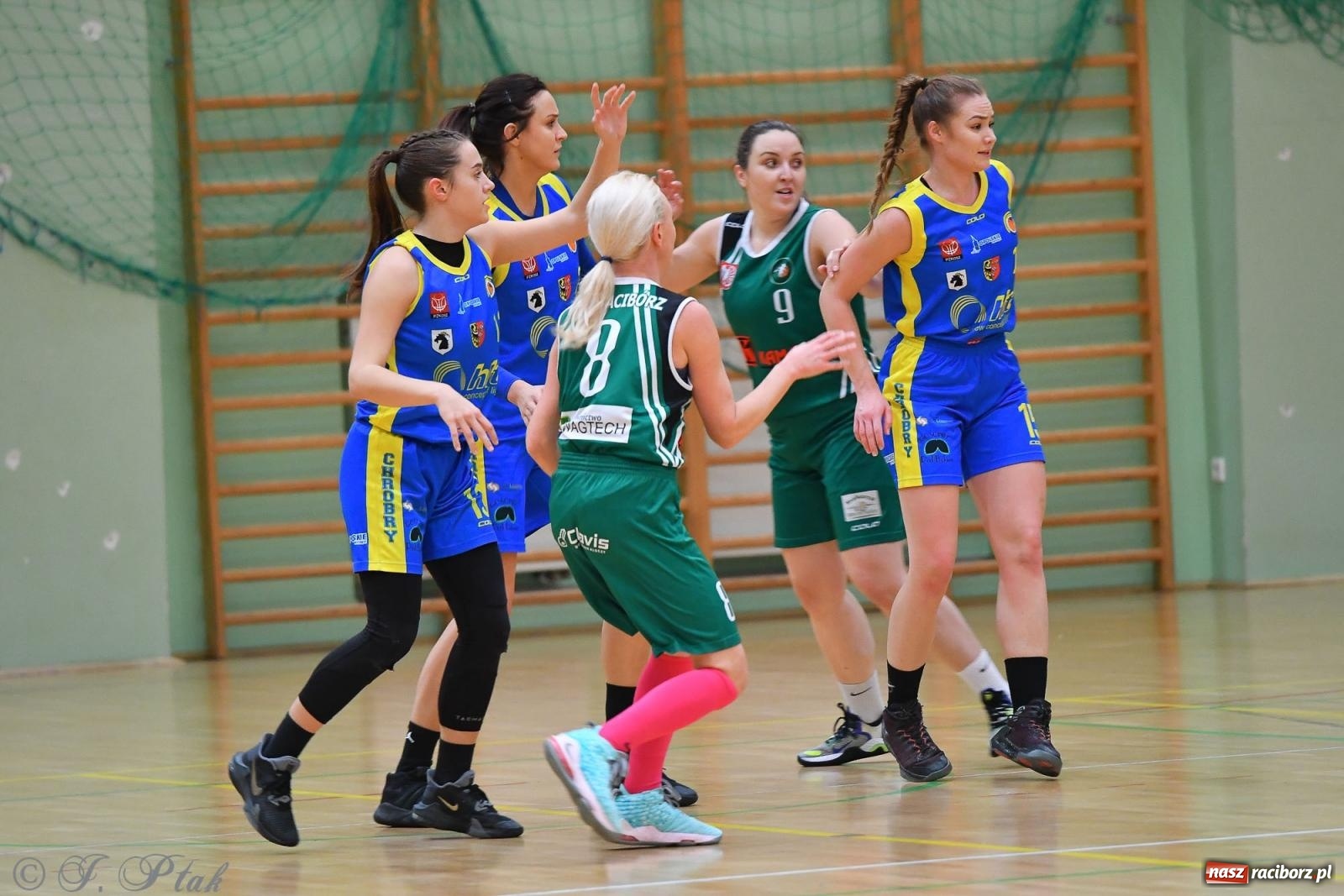 Zdjęcie w galerii na portalu naszraciborz.pl: Koszykówka. Zdecydowała druga kwarta [FOTO] wiadomości z regionu
