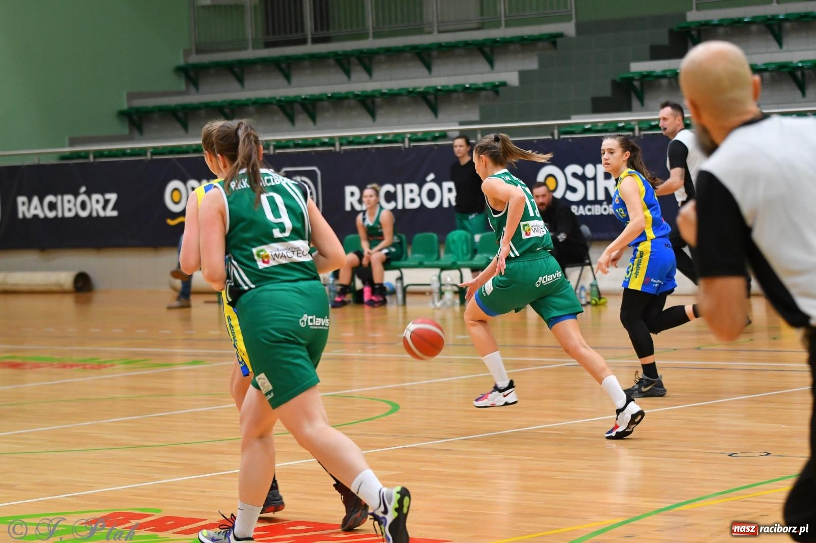 Zdjęcie w galerii na portalu naszraciborz.pl: Koszykówka. Zdecydowała druga kwarta [FOTO] wiadomości z regionu