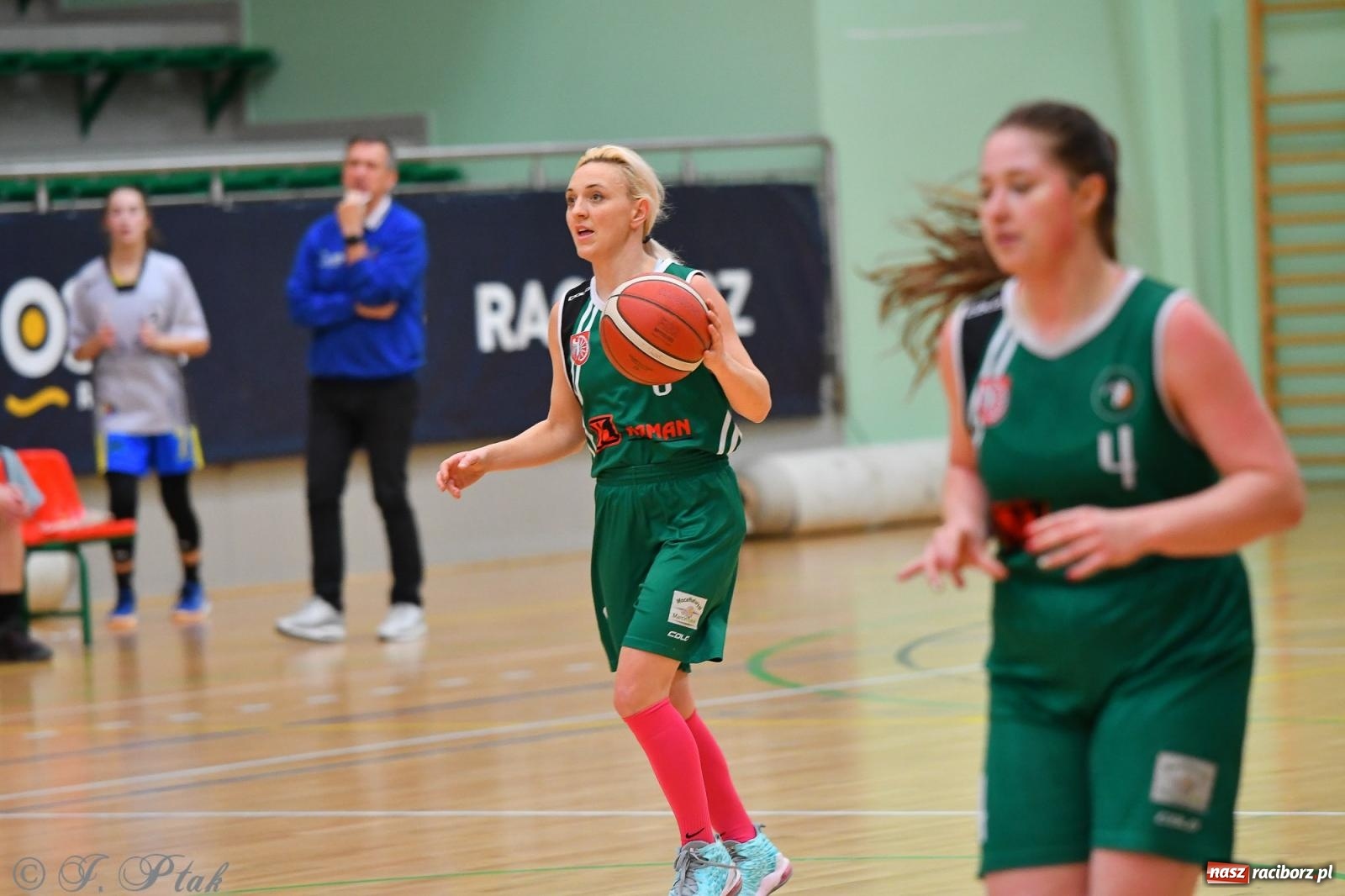 Zdjęcie w galerii na portalu naszraciborz.pl: Koszykówka. Zdecydowała druga kwarta [FOTO] wiadomości z regionu