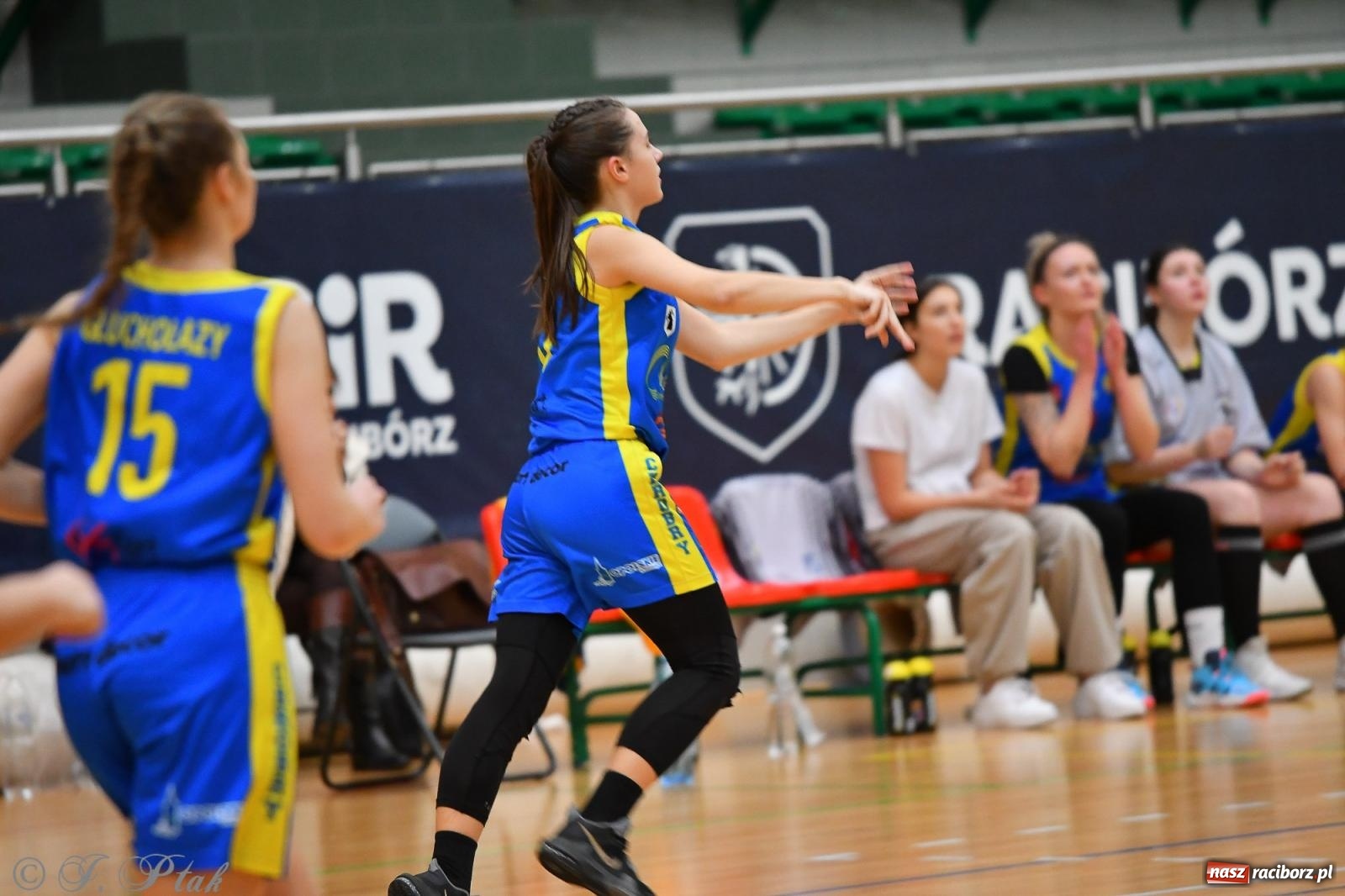 Zdjęcie w galerii na portalu naszraciborz.pl: Koszykówka. Zdecydowała druga kwarta [FOTO] wiadomości z regionu