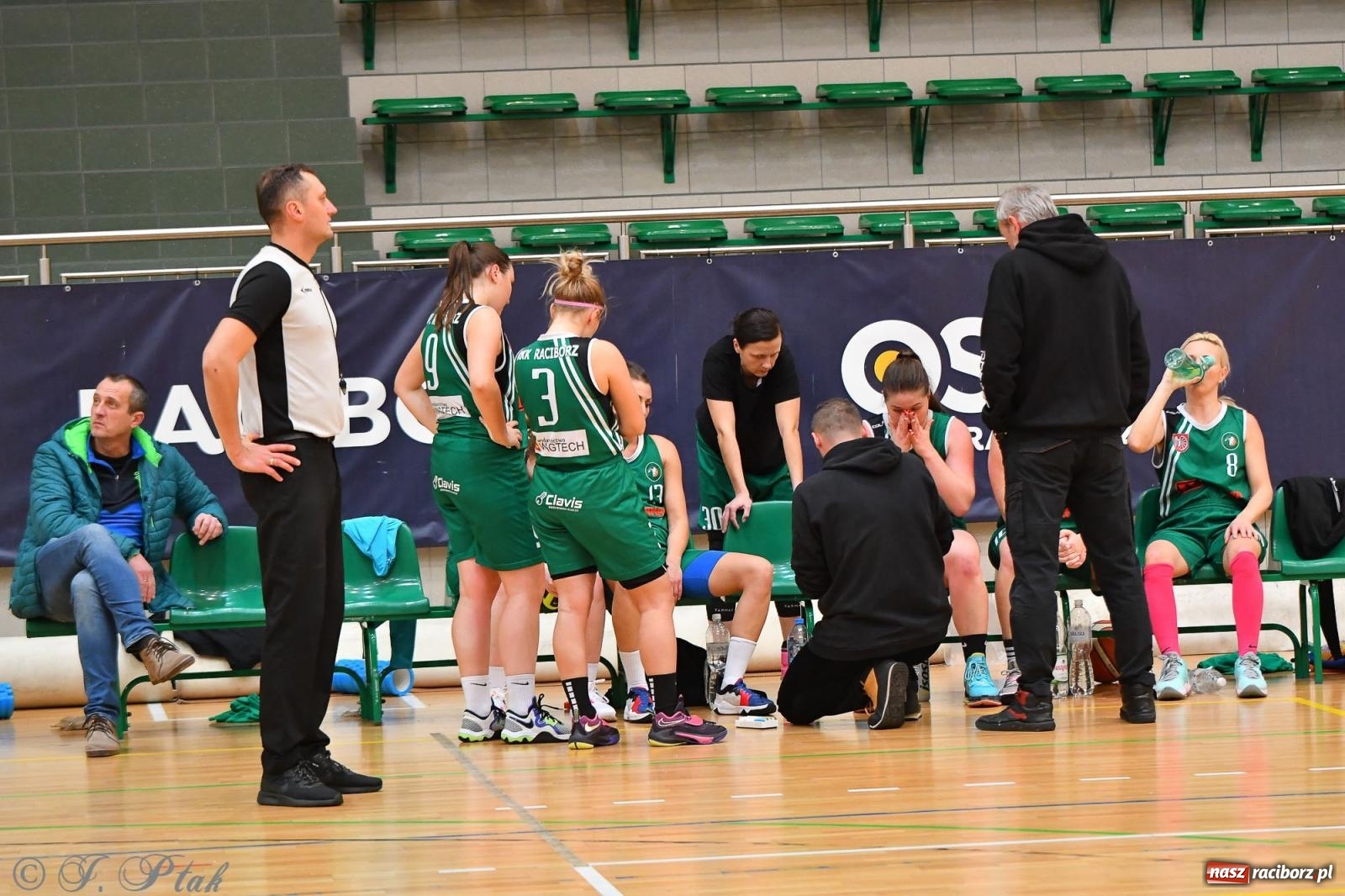 Zdjęcie w galerii na portalu naszraciborz.pl: Koszykówka. Zdecydowała druga kwarta [FOTO] wiadomości z regionu