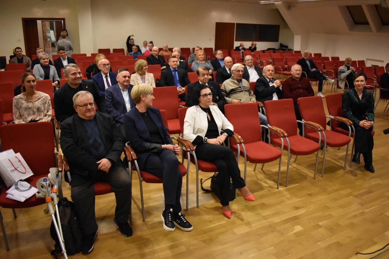 Zdjęcie w galerii na portalu naszraciborz.pl: Obchody 35-lecia Klubu Olimpijczyka Sokół w Raciborzu wiadomości z regionu