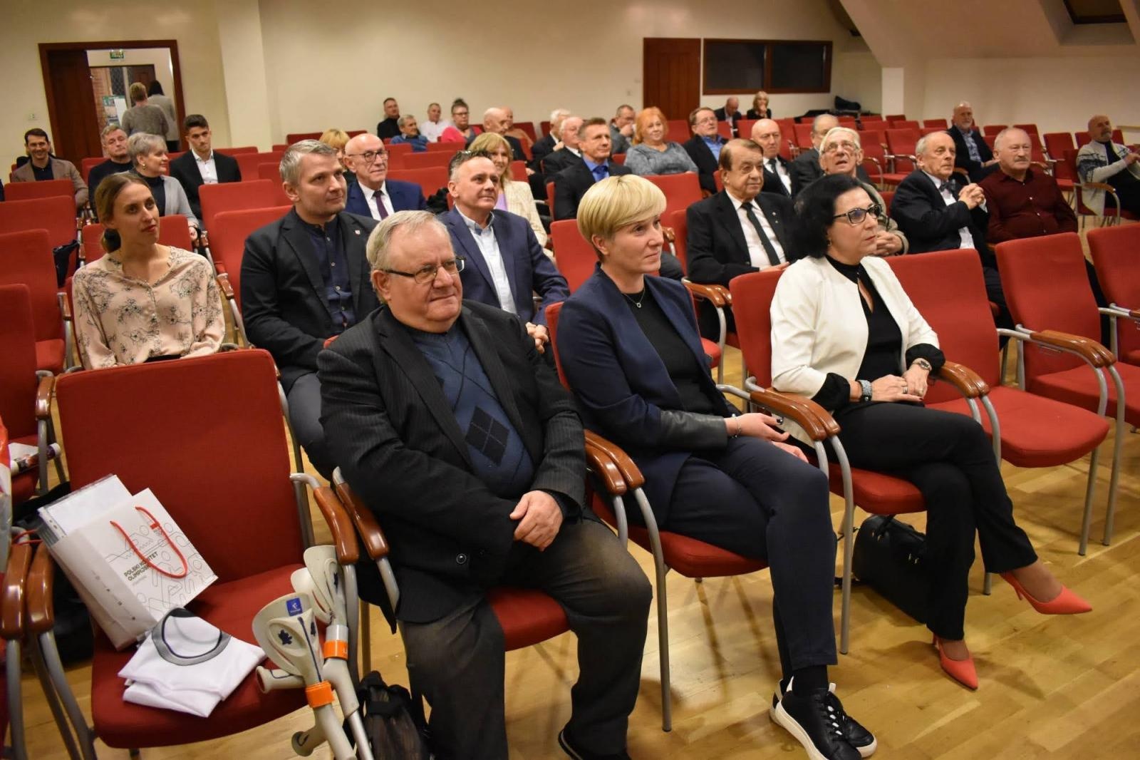 Zdjęcie w galerii na portalu naszraciborz.pl: Obchody 35-lecia Klubu Olimpijczyka Sokół w Raciborzu wiadomości z regionu