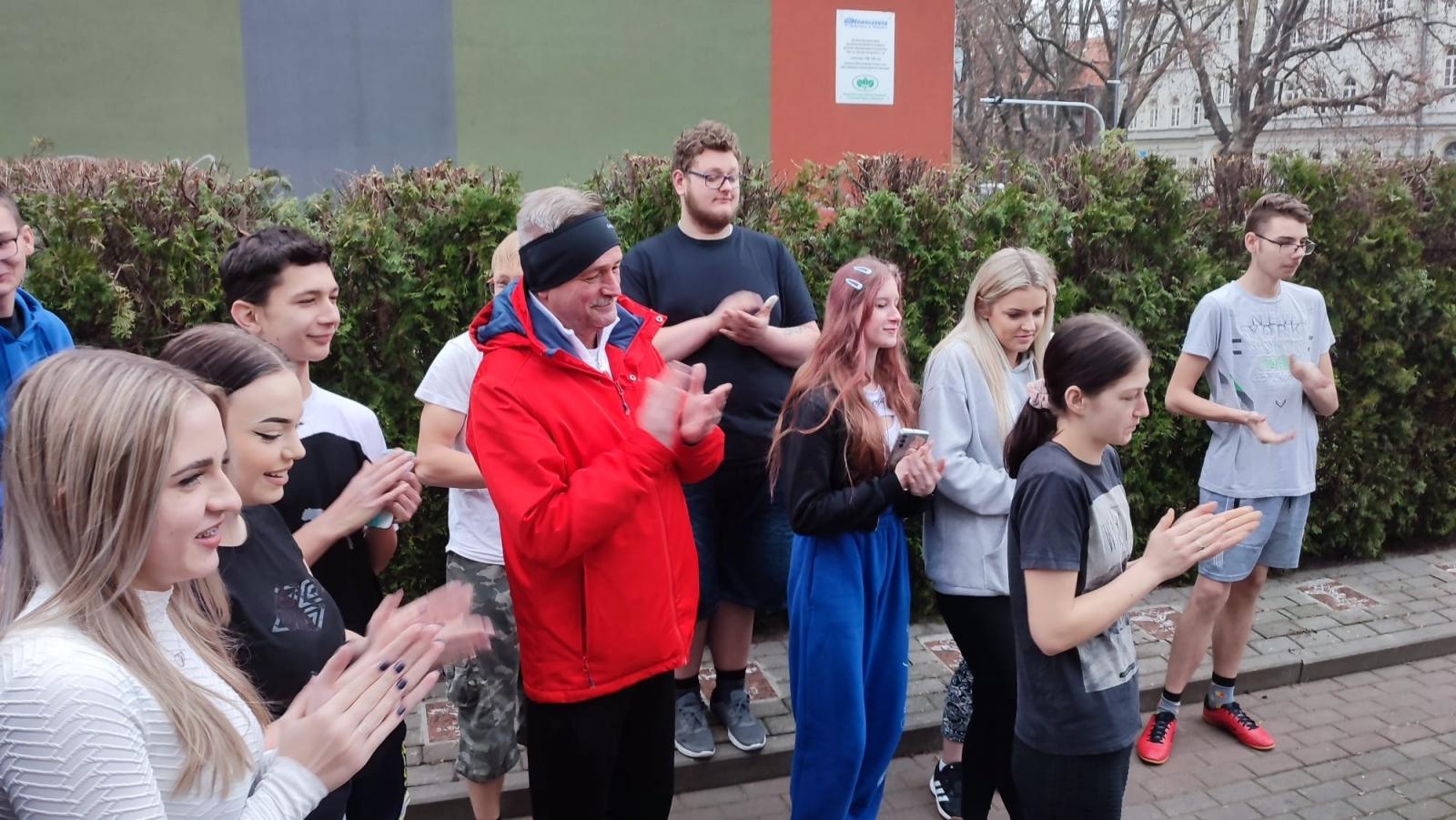 Zdjęcie w galerii na portalu naszraciborz.pl: Patryk Grzegorzewicz uhonorowany w Alei Olimpijczyków Ziemi Raciborskiej wiadomości z regionu