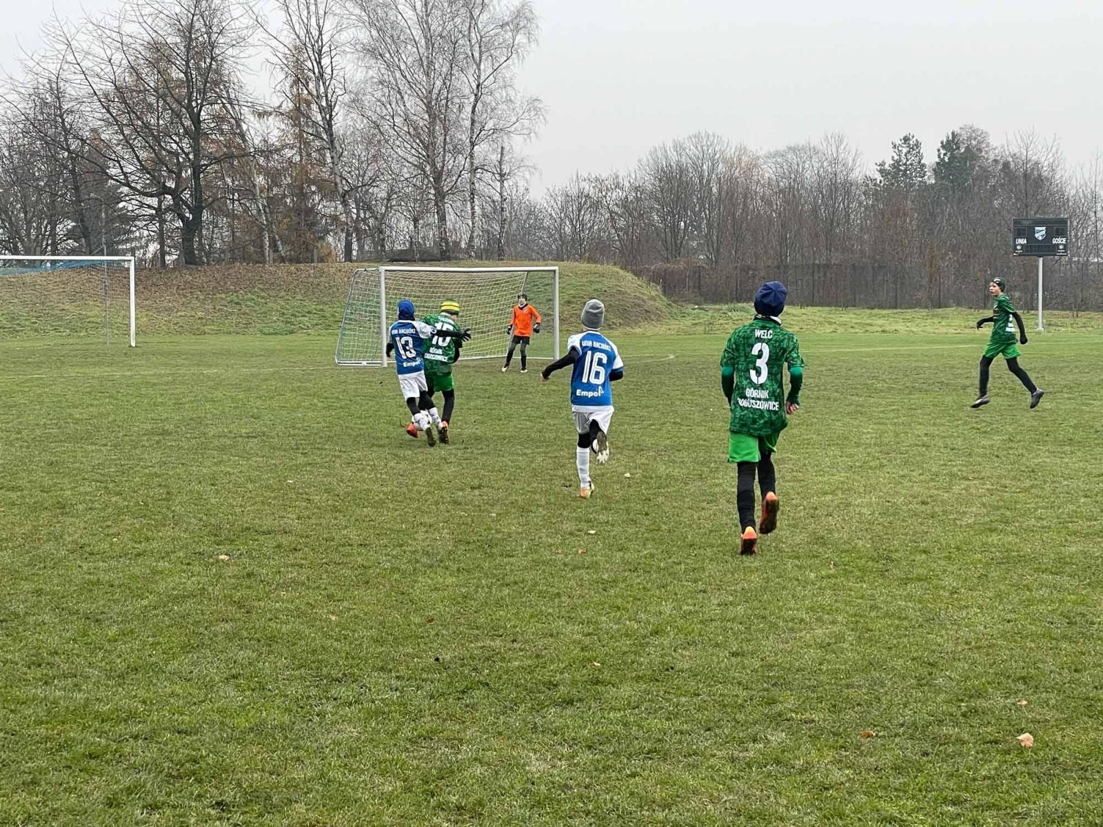 Zdjęcie w galerii na portalu naszraciborz.pl: Unia – Górnik. Remis na pożegnanie boiska [FOTO] wiadomości z regionu