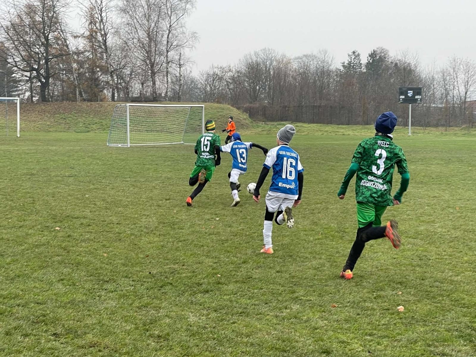 Zdjęcie w galerii na portalu naszraciborz.pl: Unia – Górnik. Remis na pożegnanie boiska [FOTO] wiadomości z regionu