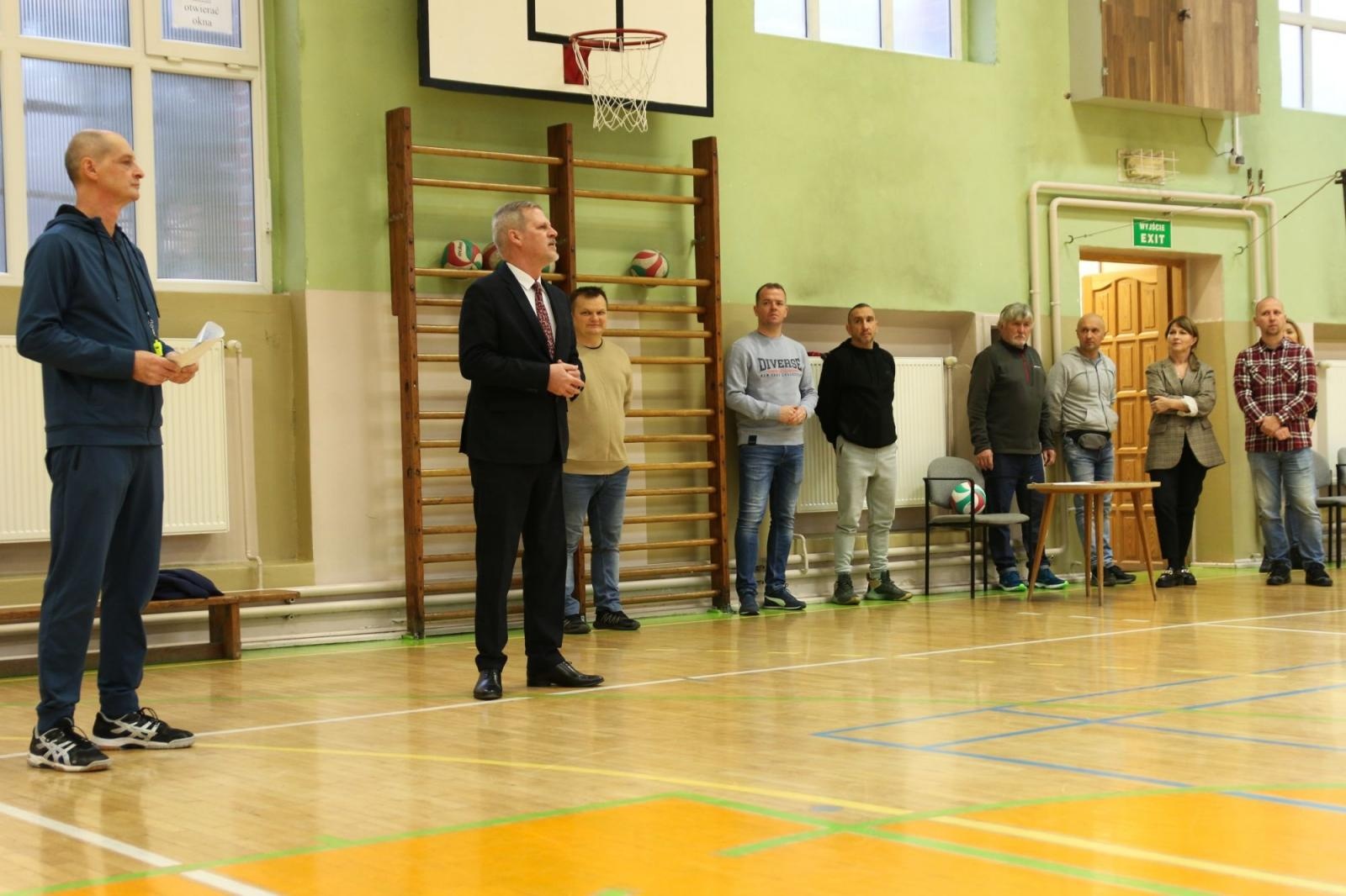 Zdjęcie w galerii na portalu naszraciborz.pl: Mechanik najlepszy w turnieju dwójek siatkarskich w CKZiU nr 1 wiadomości z regionu