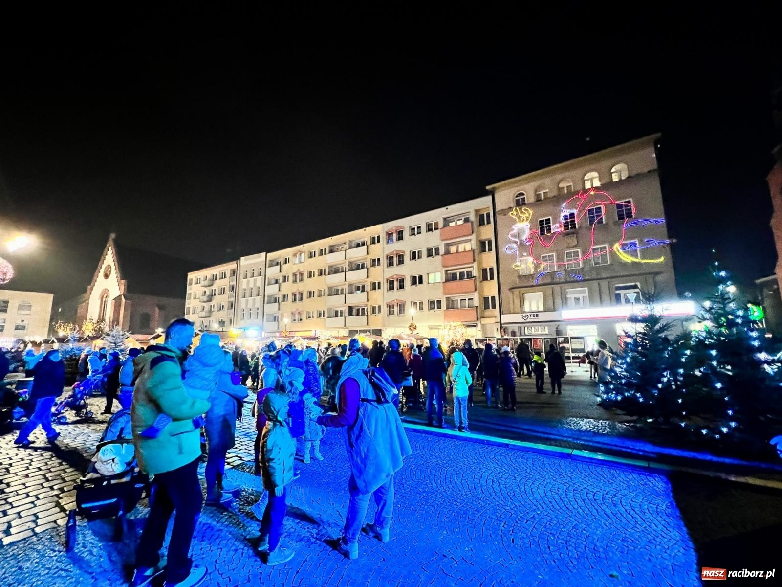Zdjęcie w galerii na portalu naszraciborz.pl: Laserowa bajeczka, Plania i zupa z Gamowa - sobota na jarmarku w Raciborzu [WIDEO] wiadomości z regionu