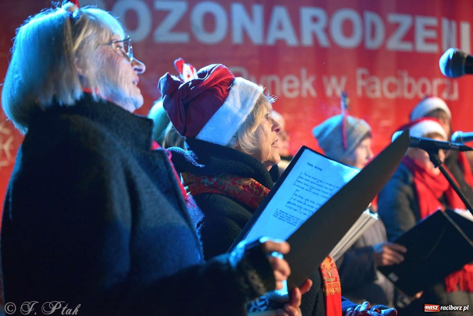 Zdjęcie w galerii na portalu naszraciborz.pl: Laserowa bajeczka, Plania i zupa z Gamowa - sobota na jarmarku w Raciborzu [WIDEO] wiadomości z regionu