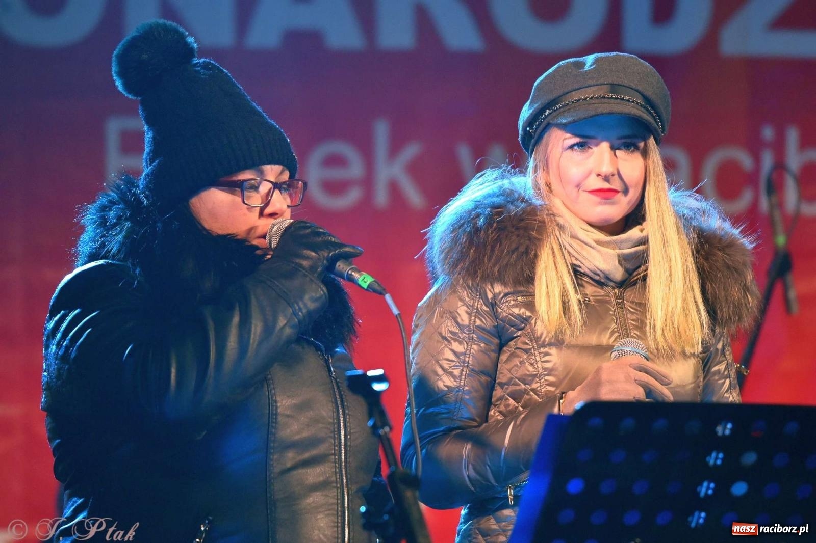 Zdjęcie w galerii na portalu naszraciborz.pl: Laserowa bajeczka, Plania i zupa z Gamowa - sobota na jarmarku w Raciborzu [WIDEO] wiadomości z regionu