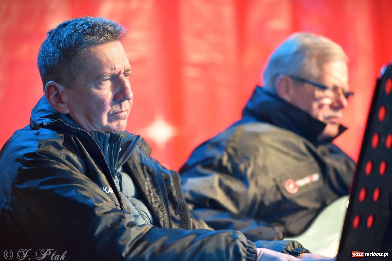 Zdjęcie w galerii na portalu naszraciborz.pl: Laserowa bajeczka, Plania i zupa z Gamowa - sobota na jarmarku w Raciborzu [WIDEO] wiadomości z regionu