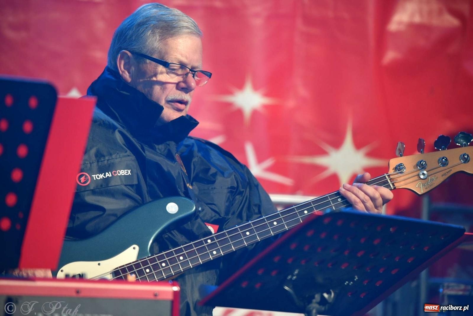 Zdjęcie w galerii na portalu naszraciborz.pl: Laserowa bajeczka, Plania i zupa z Gamowa - sobota na jarmarku w Raciborzu [WIDEO] wiadomości z regionu