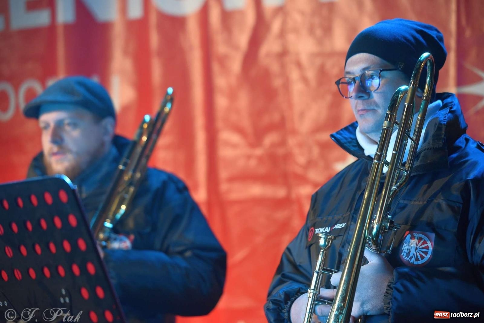 Zdjęcie w galerii na portalu naszraciborz.pl: Laserowa bajeczka, Plania i zupa z Gamowa - sobota na jarmarku w Raciborzu [WIDEO] wiadomości z regionu