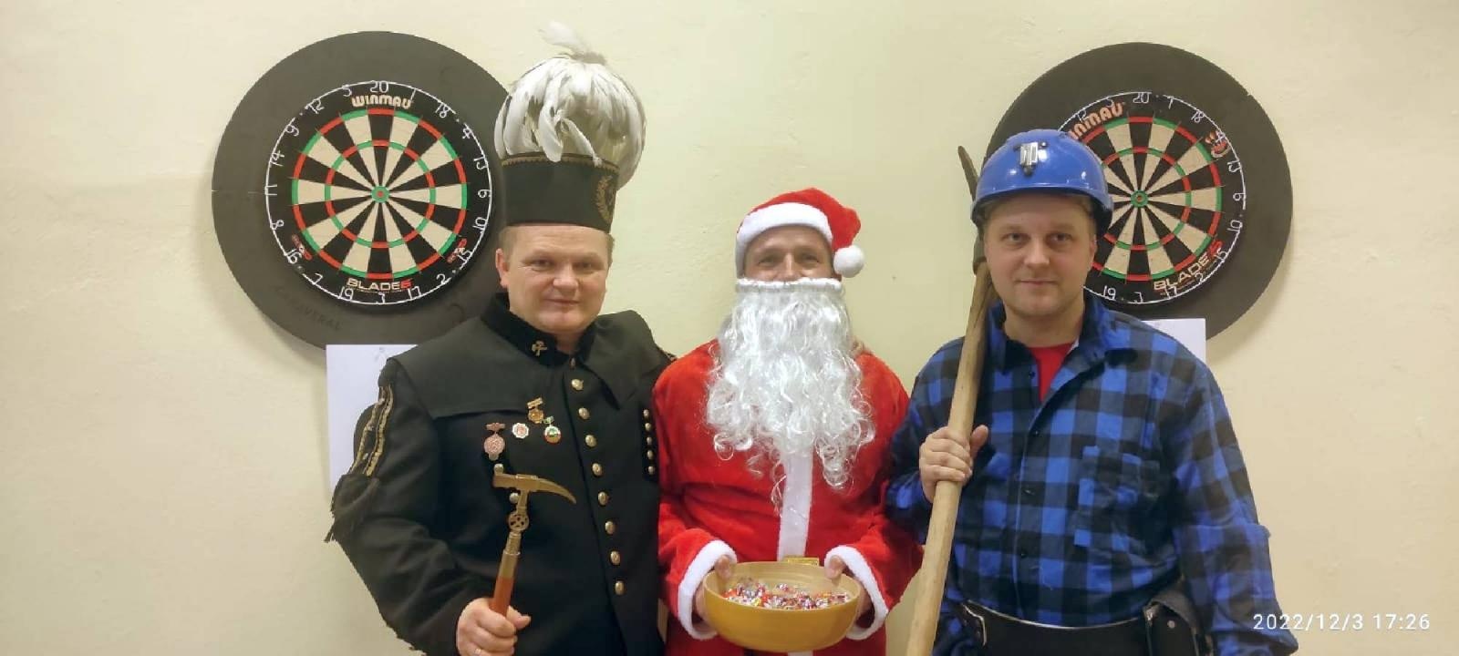 Zdjęcie w galerii na portalu naszraciborz.pl: Barbórkowy turniej darta w PCSie wiadomości z regionu