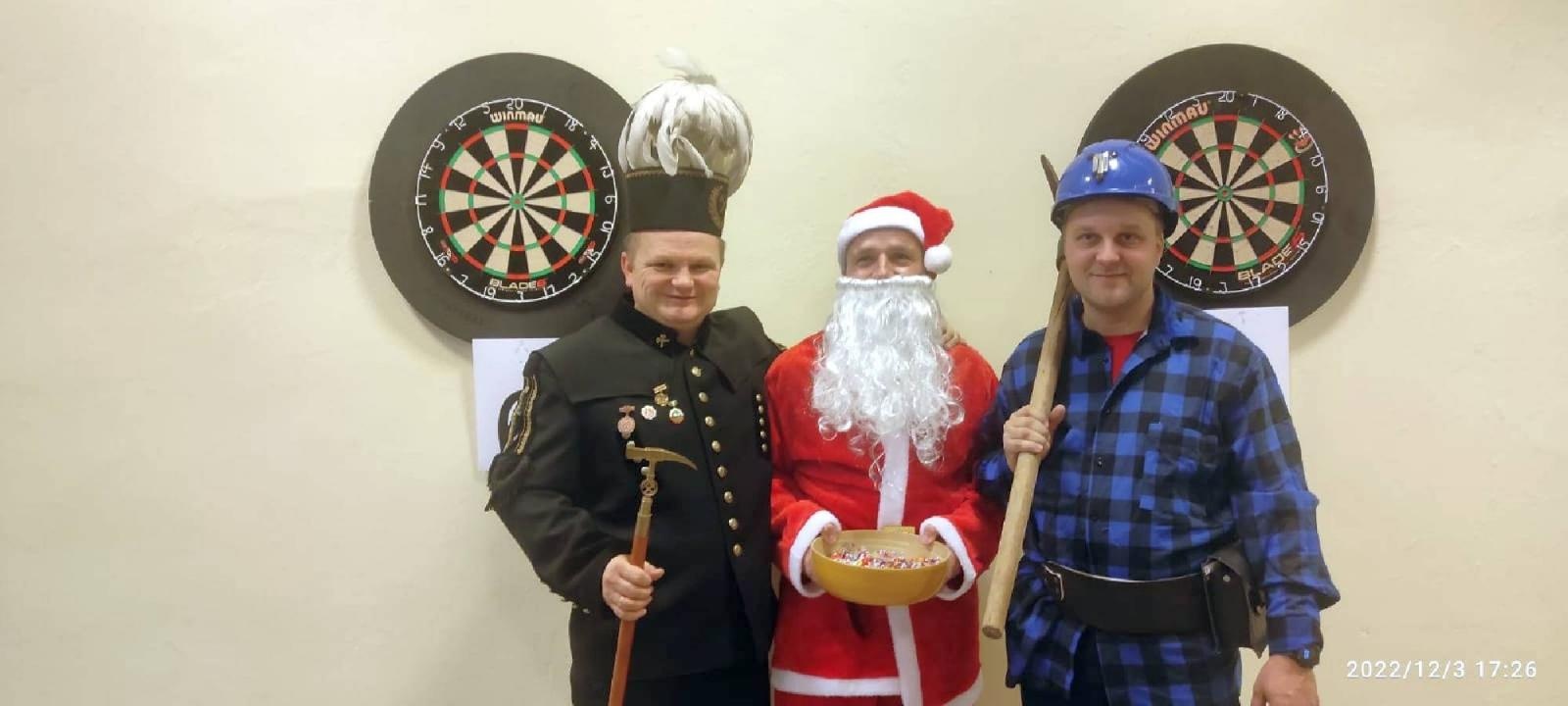 Zdjęcie w galerii na portalu naszraciborz.pl: Barbórkowy turniej darta w PCSie wiadomości z regionu