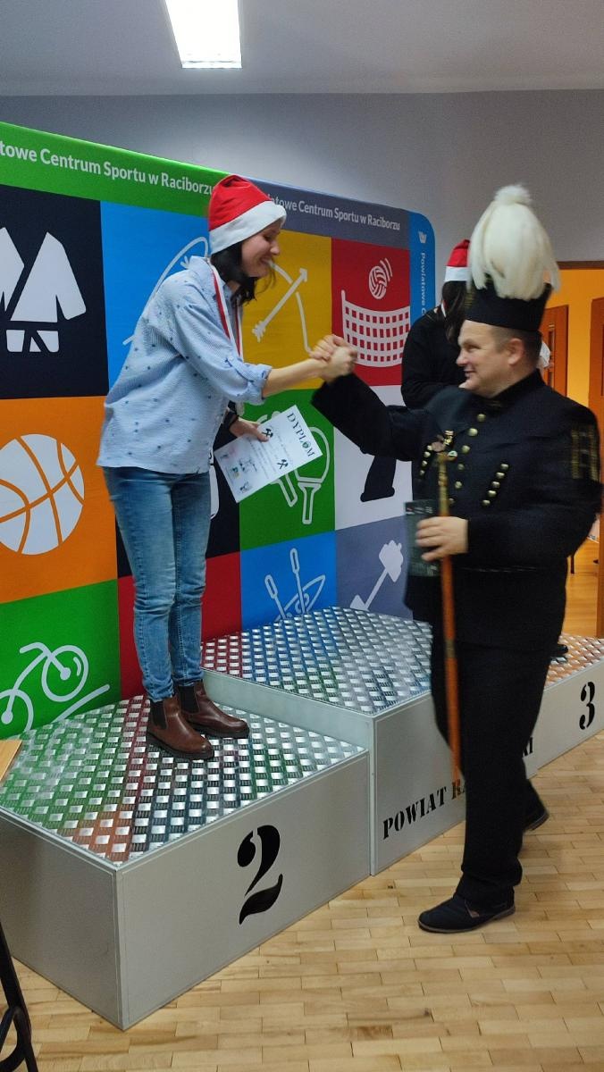 Zdjęcie w galerii na portalu naszraciborz.pl: Barbórkowy turniej darta w PCSie wiadomości z regionu