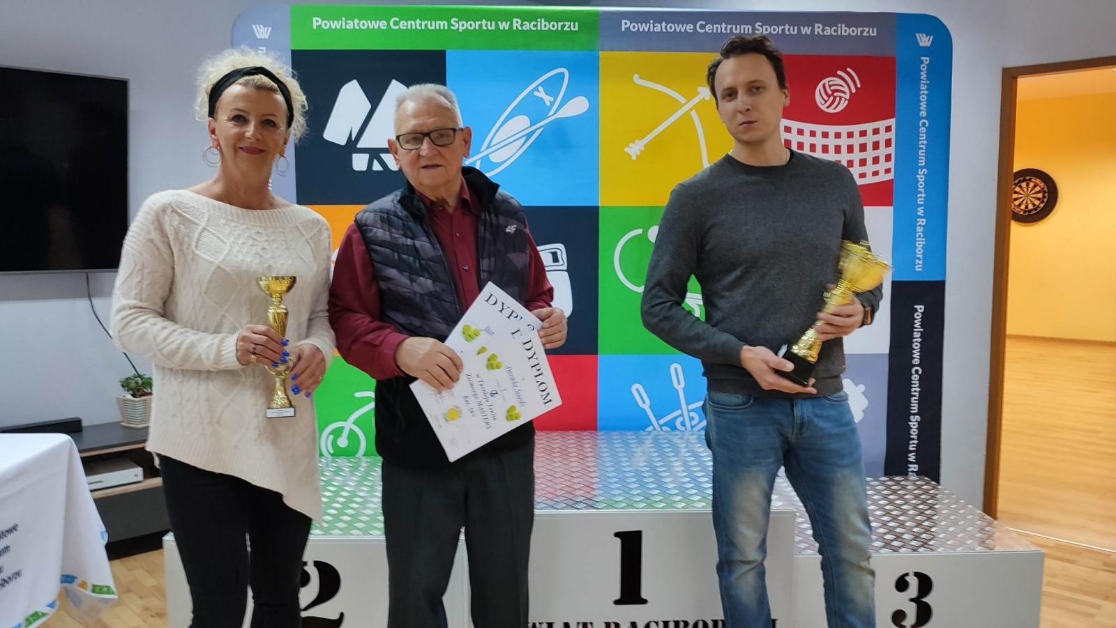 Zdjęcie w galerii na portalu naszraciborz.pl: W PCS nagrodzono najlepszych tenisistów wiadomości z regionu