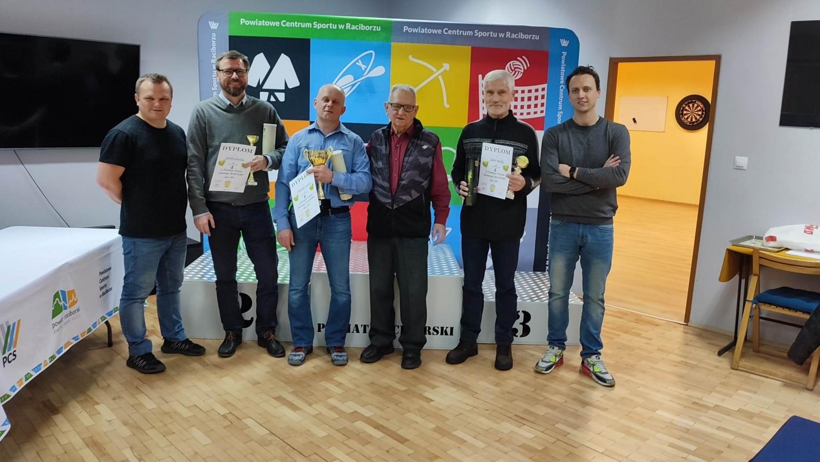 Zdjęcie w galerii na portalu naszraciborz.pl: W PCS nagrodzono najlepszych tenisistów wiadomości z regionu