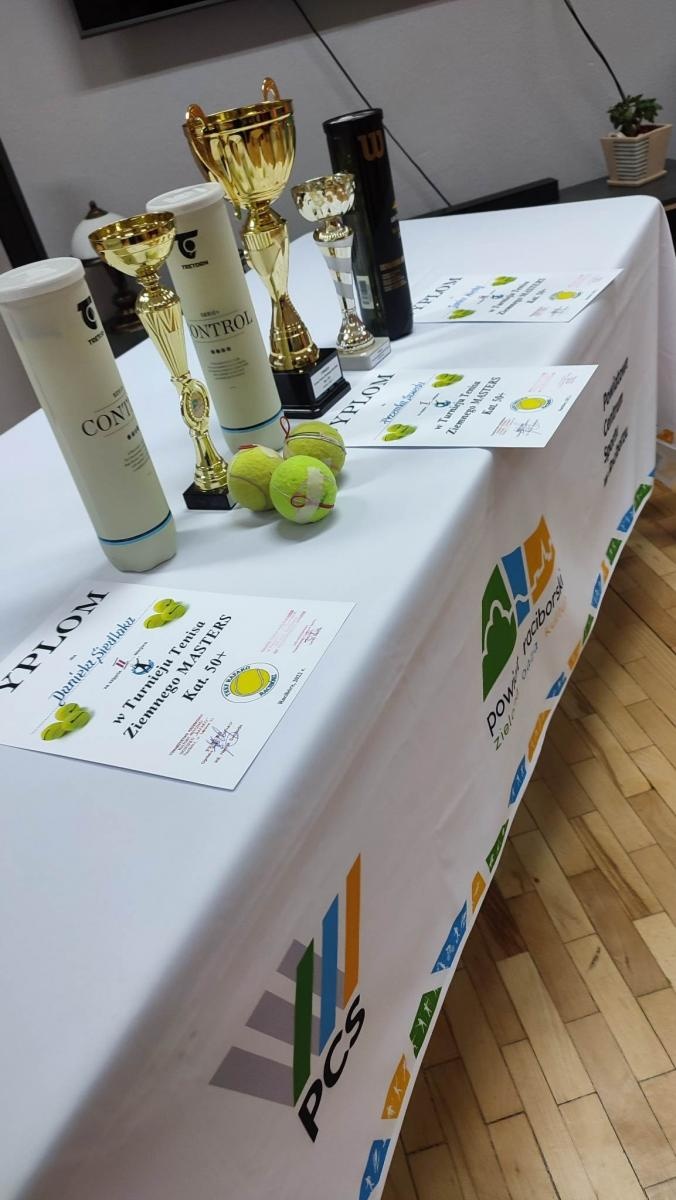 Zdjęcie w galerii na portalu naszraciborz.pl: W PCS nagrodzono najlepszych tenisistów wiadomości z regionu