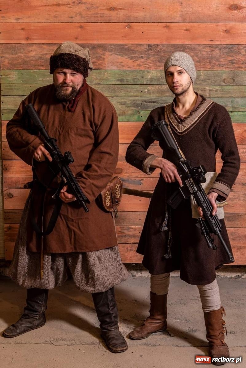 Zdjęcie w galerii na portalu naszraciborz.pl: Drengowie z wizytą w Raciborskim Stowarzyszeniu Strzeleckim wiadomości z regionu