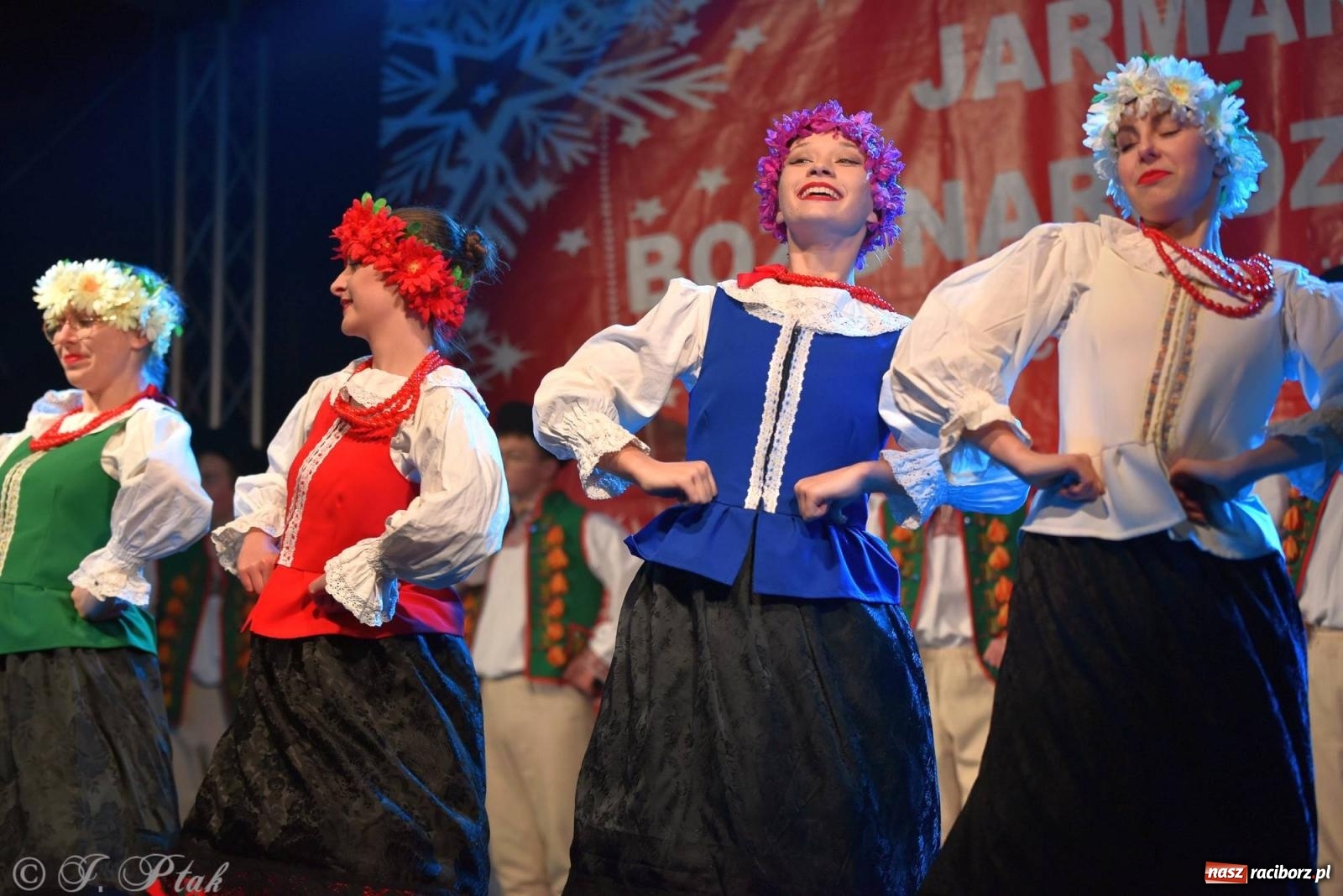 Zdjęcie w galerii na portalu naszraciborz.pl: Taneczny finał raciborskiego jarmarku wiadomości z regionu