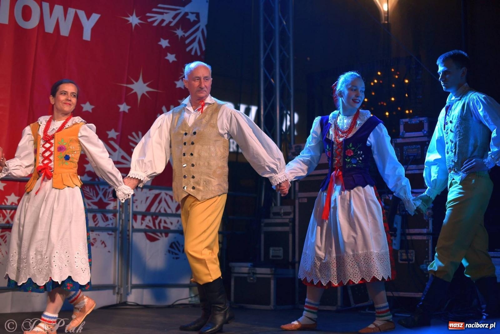 Zdjęcie w galerii na portalu naszraciborz.pl: Taneczny finał raciborskiego jarmarku wiadomości z regionu
