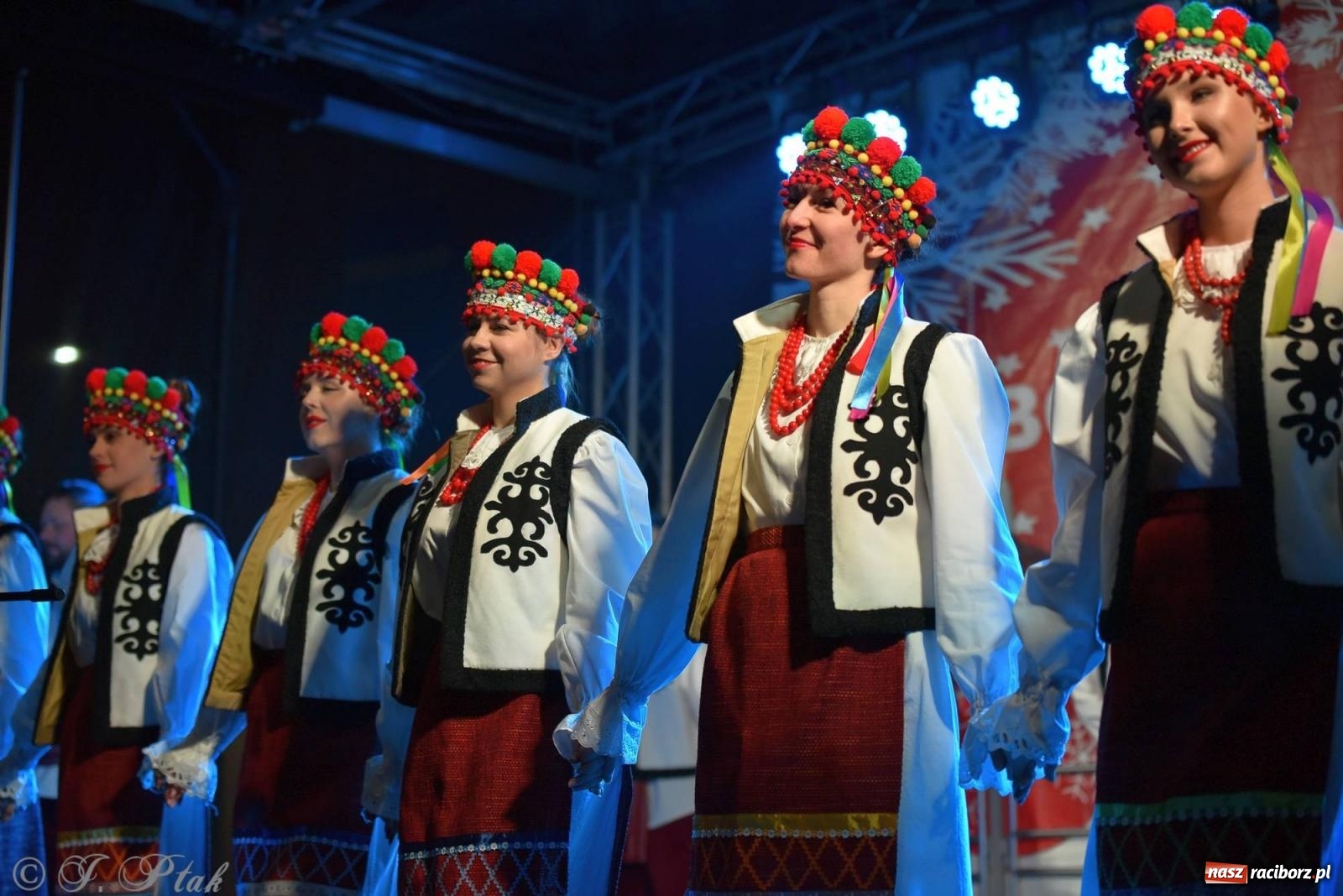 Zdjęcie w galerii na portalu naszraciborz.pl: Taneczny finał raciborskiego jarmarku wiadomości z regionu