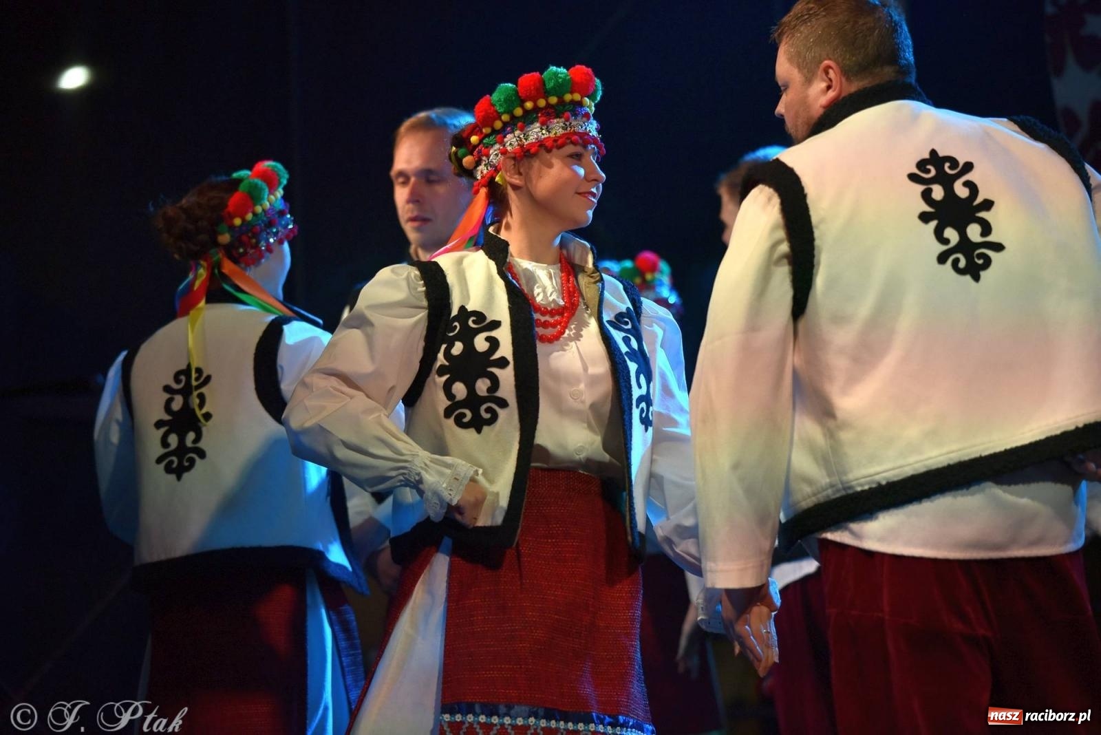 Zdjęcie w galerii na portalu naszraciborz.pl: Taneczny finał raciborskiego jarmarku wiadomości z regionu