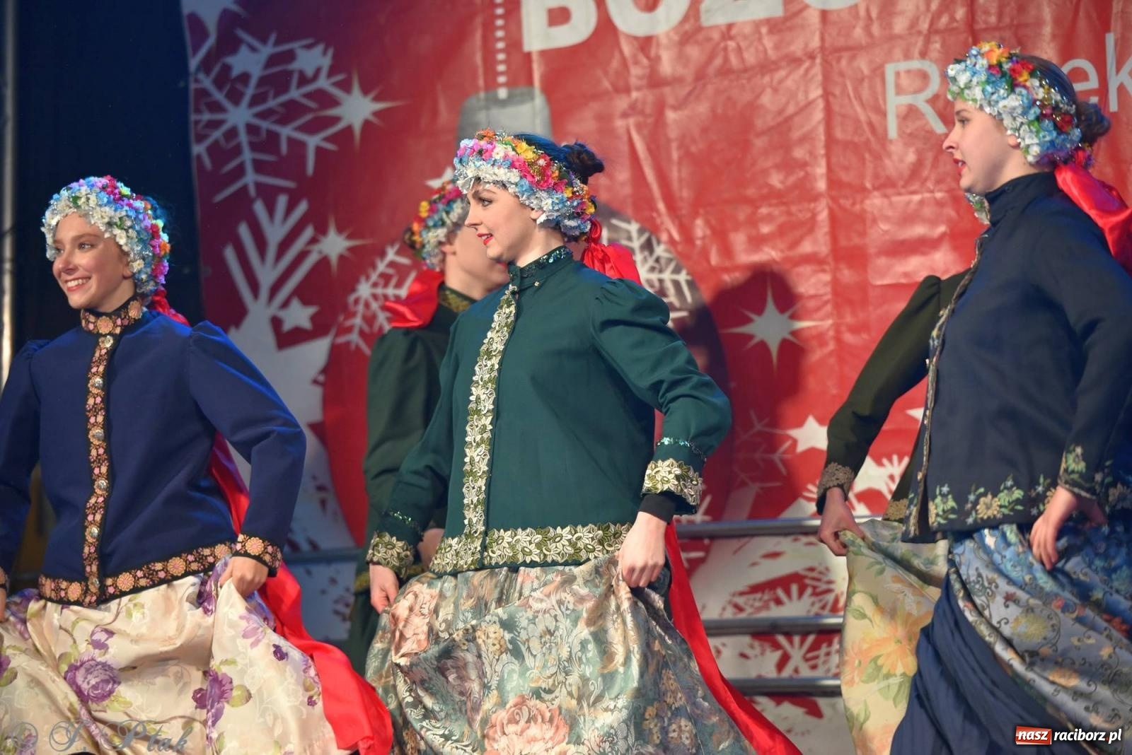 Zdjęcie w galerii na portalu naszraciborz.pl: Taneczny finał raciborskiego jarmarku wiadomości z regionu