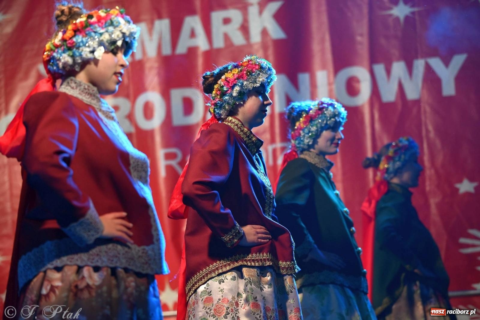 Zdjęcie w galerii na portalu naszraciborz.pl: Taneczny finał raciborskiego jarmarku wiadomości z regionu